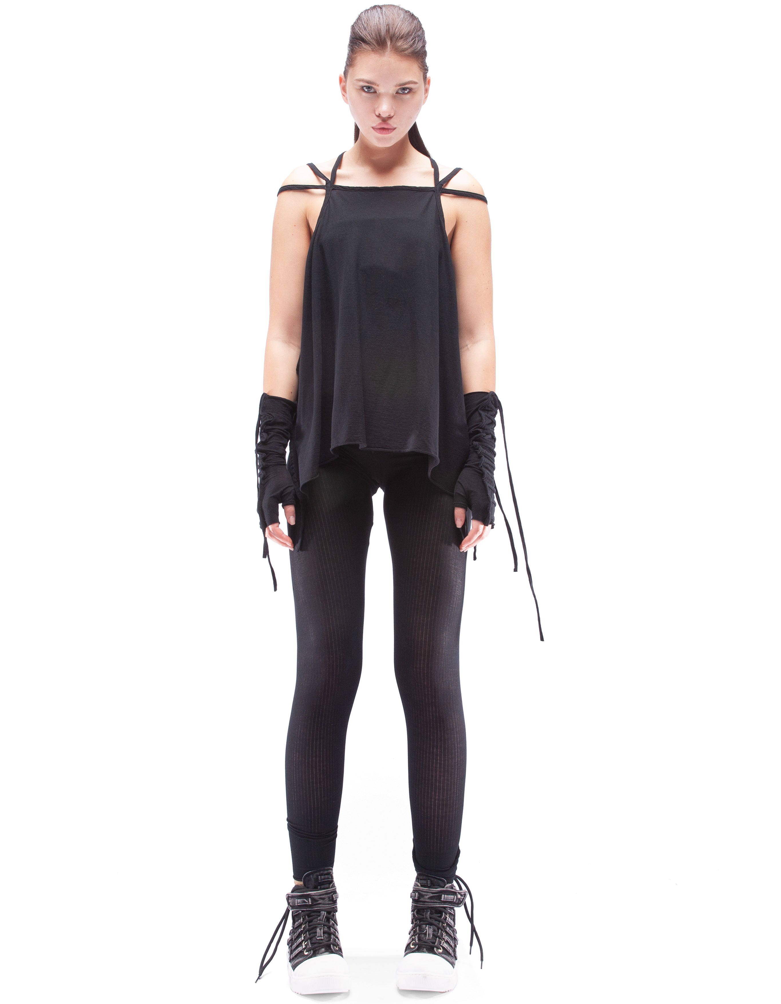 VEST UNIVERSE W