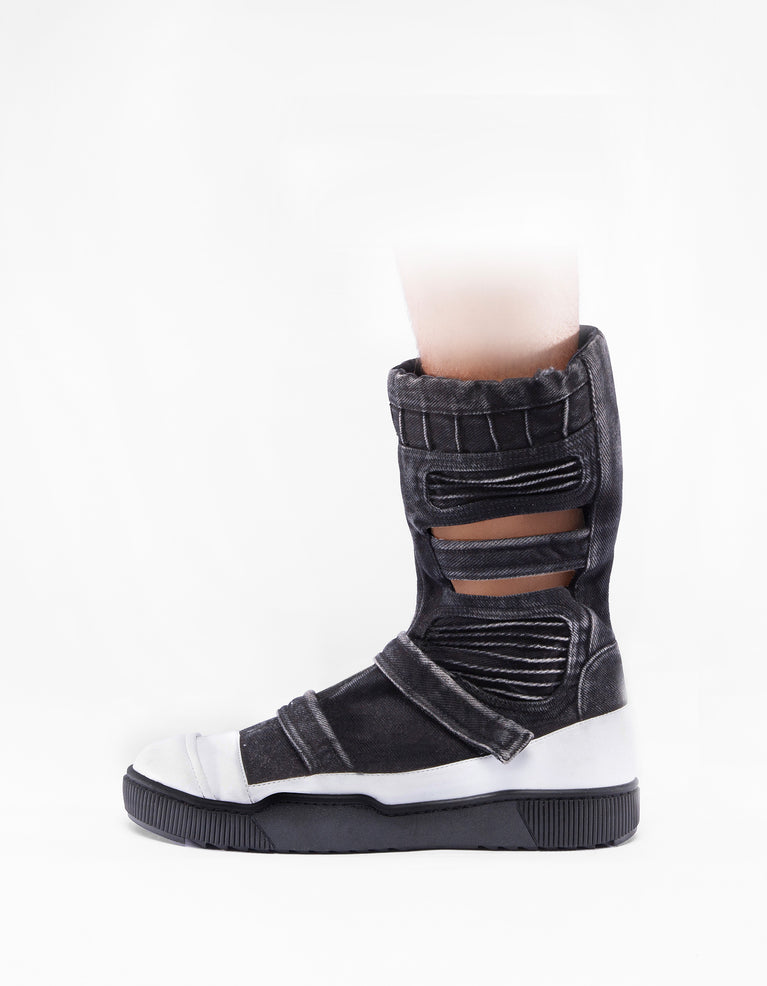 BOOTS GRID ELEVATION M