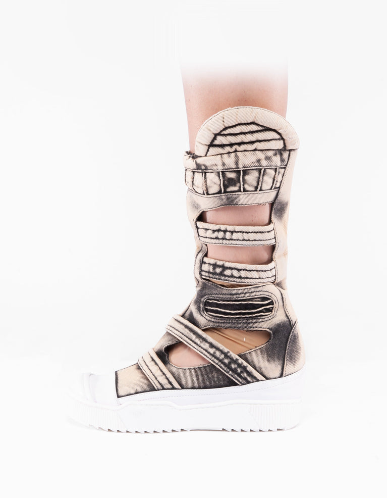 BOOTS GRID DIMENSION