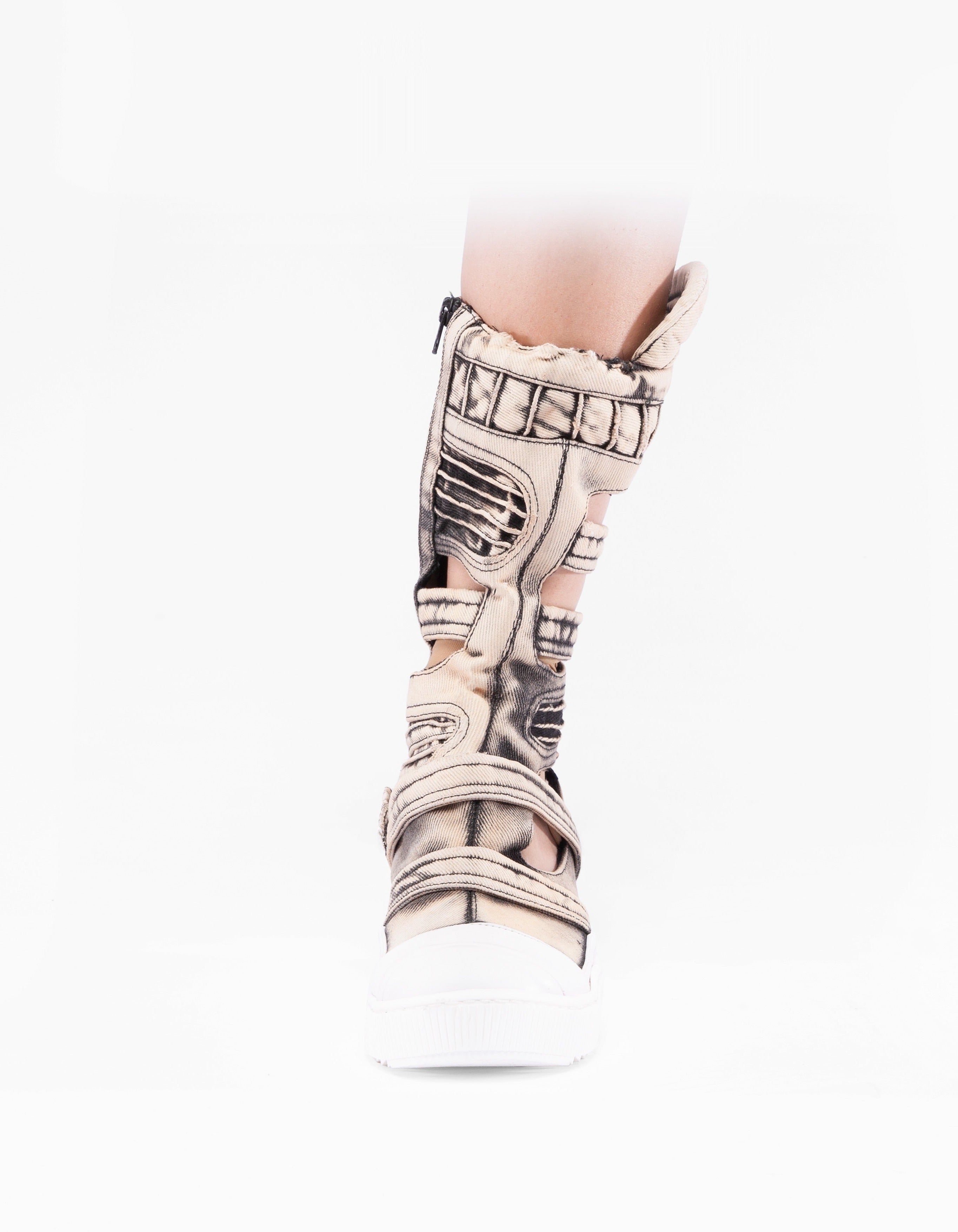BOOTS GRID DIMENSION