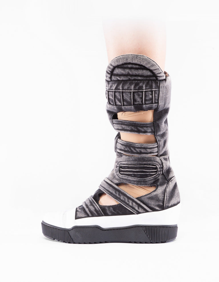 BOOTS GRID ELEVATION W