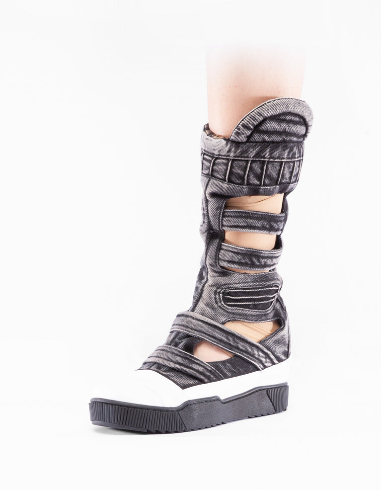 BOOTS GRID ELEVATION W