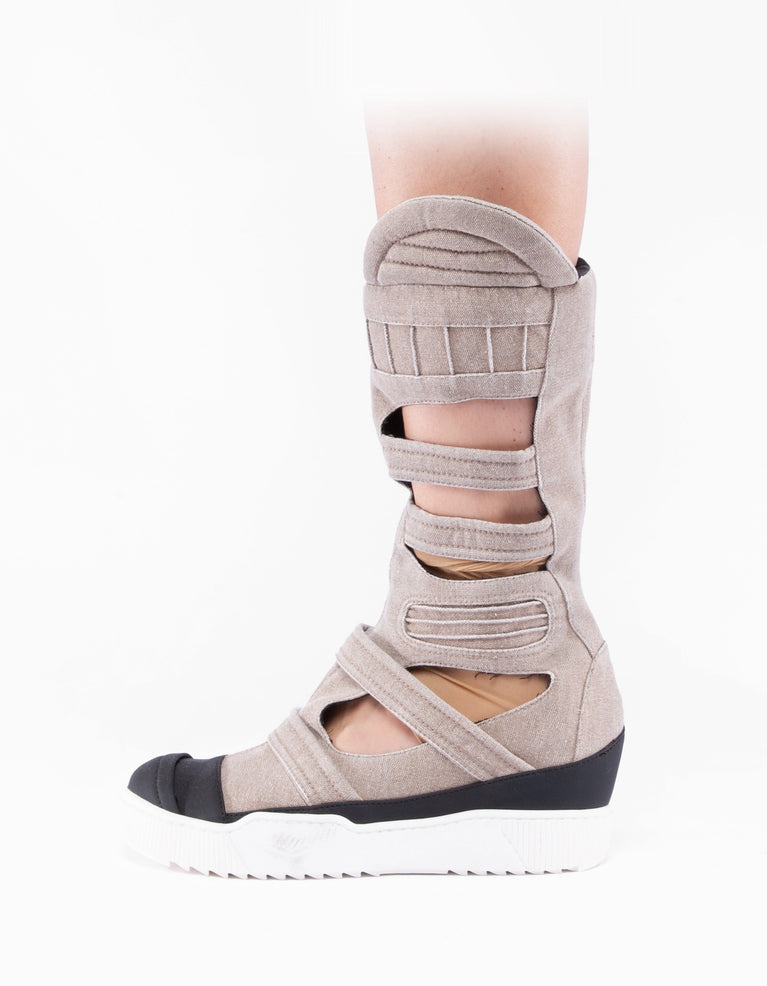 BOOTS GRID SAND W