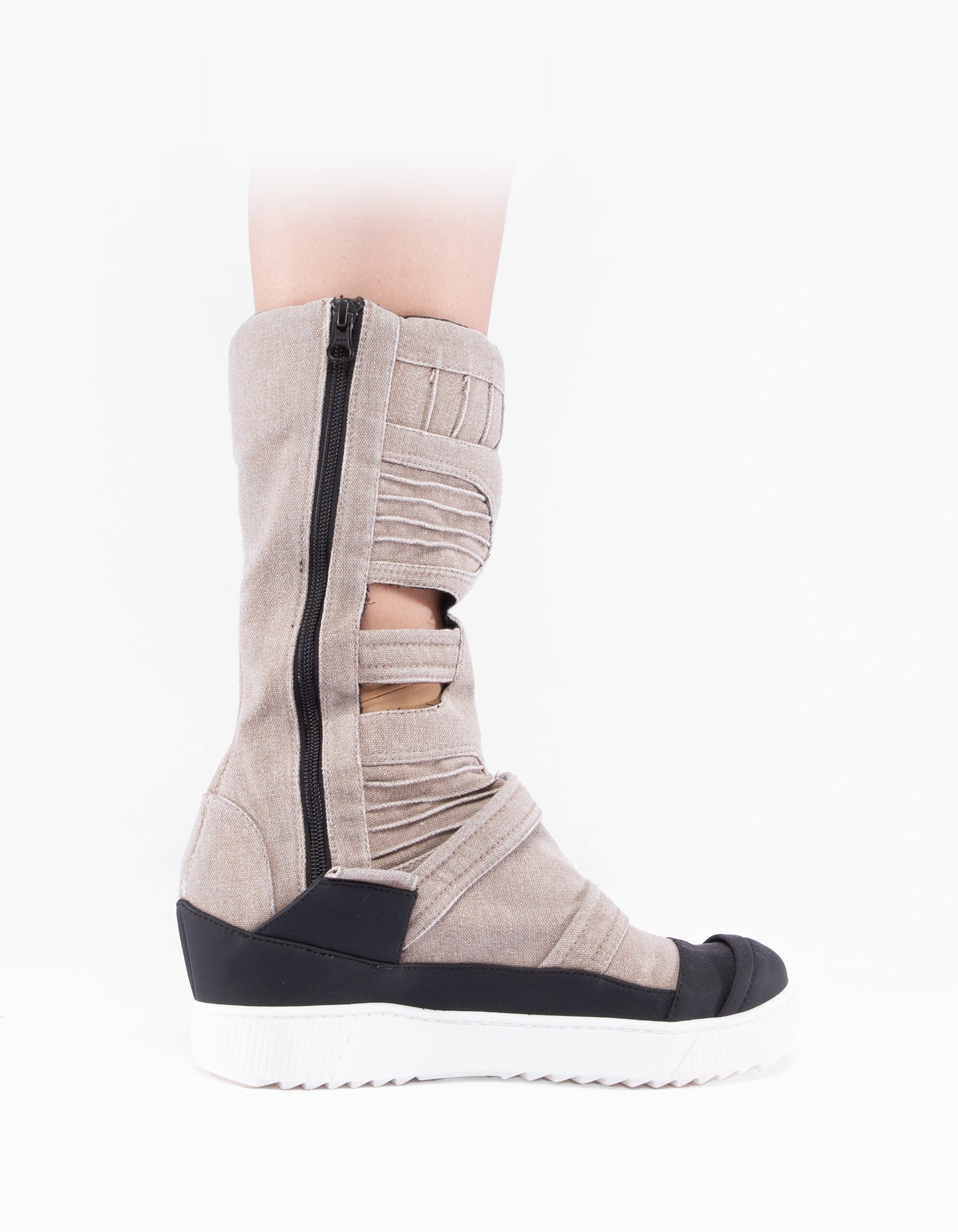 BOOTS GRID SAND W