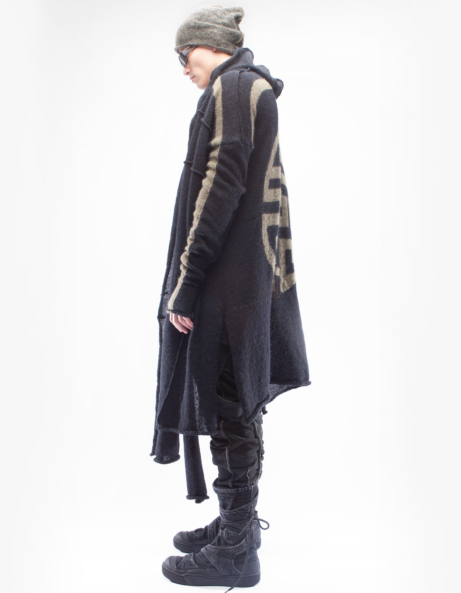 CARDIGAN GALAXY SIGN