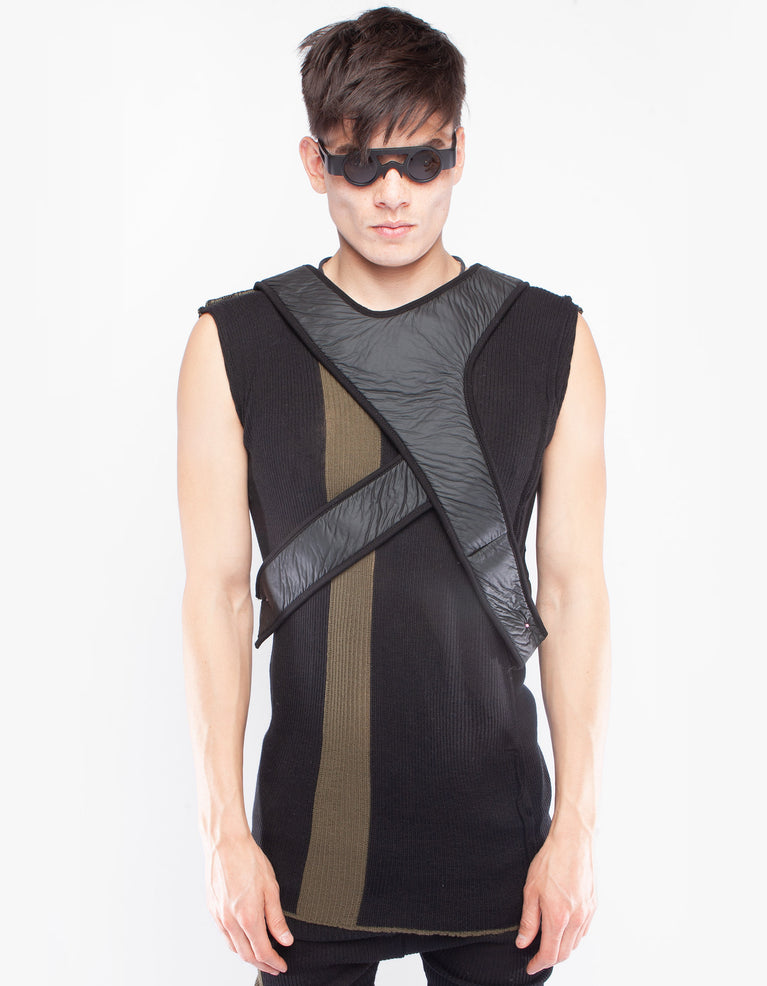 CHEST PAD STAND OUT
