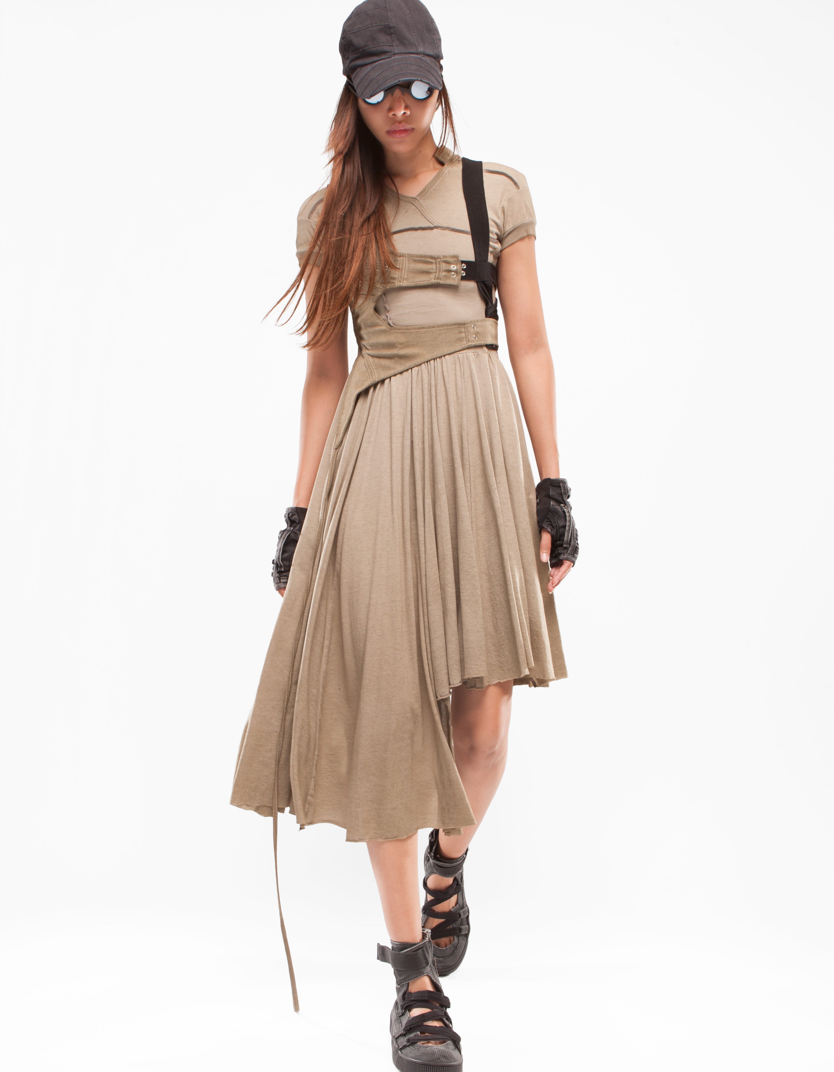 DRESS ANAHATA