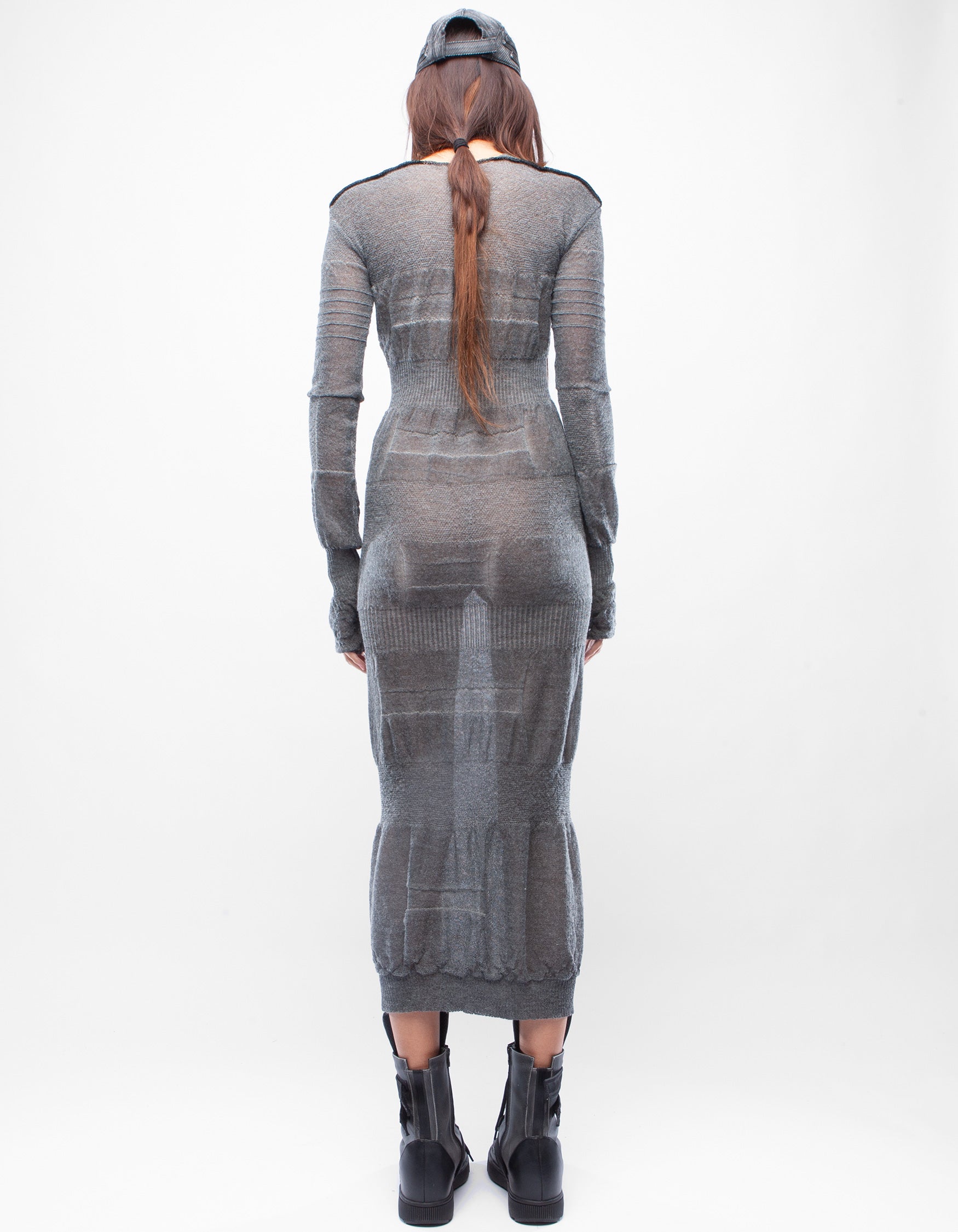 DRESS FIT V FORM