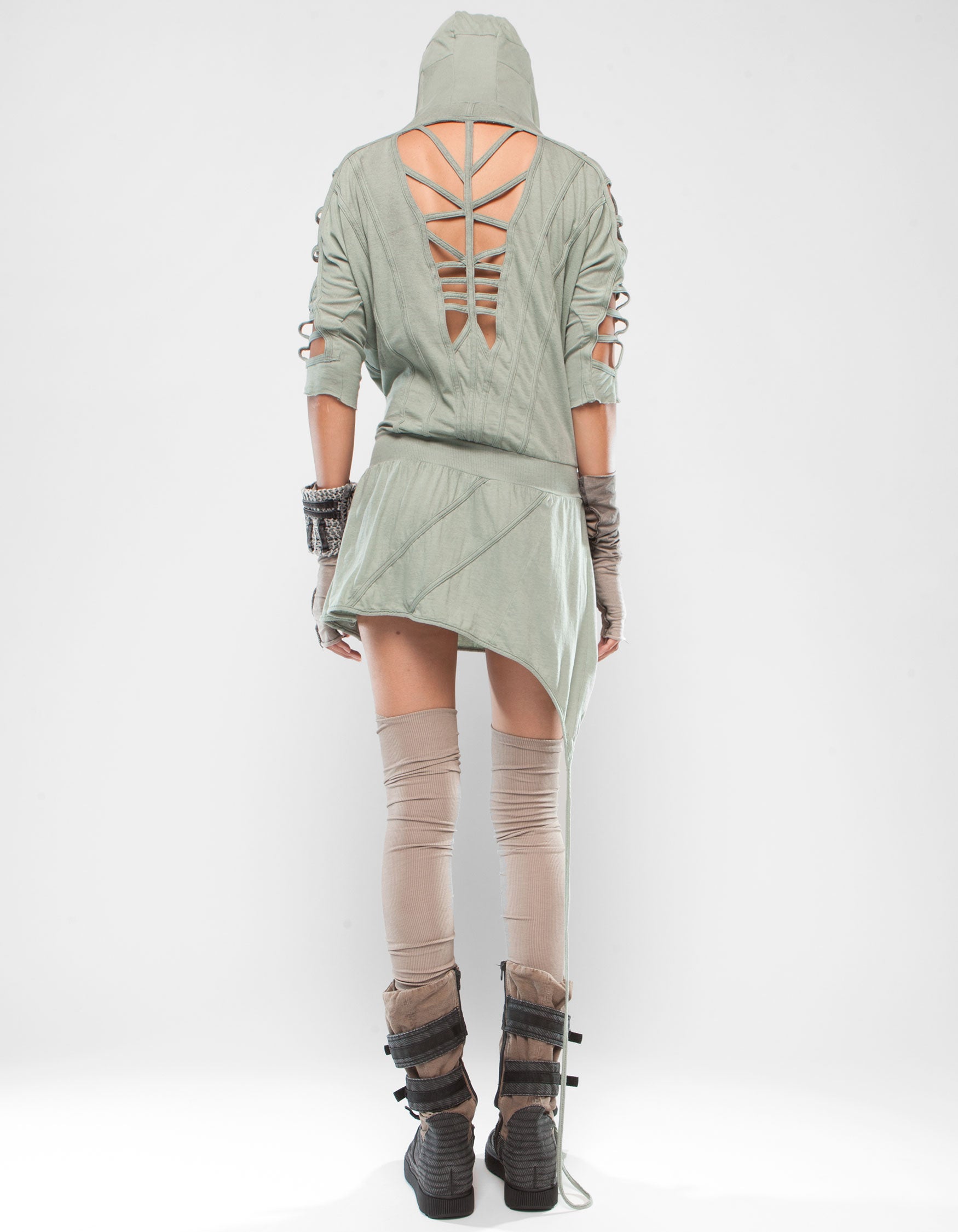 DRESS HOODY VISHUDDHA
