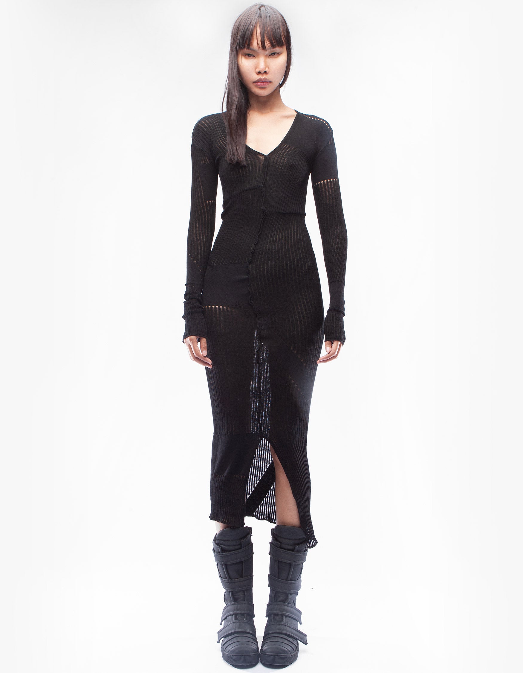 DRESS V FORMATION
