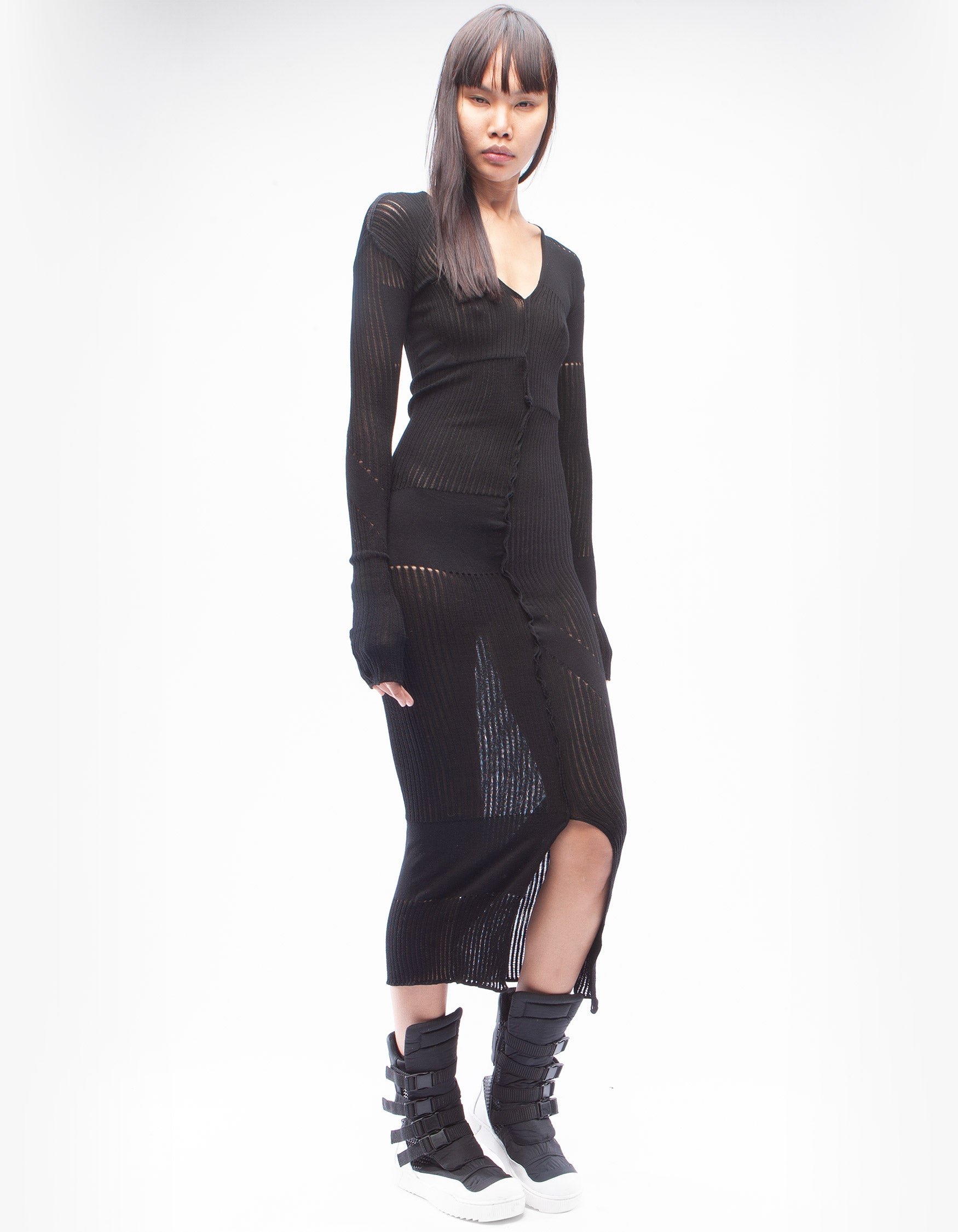 DRESS V FORMATION