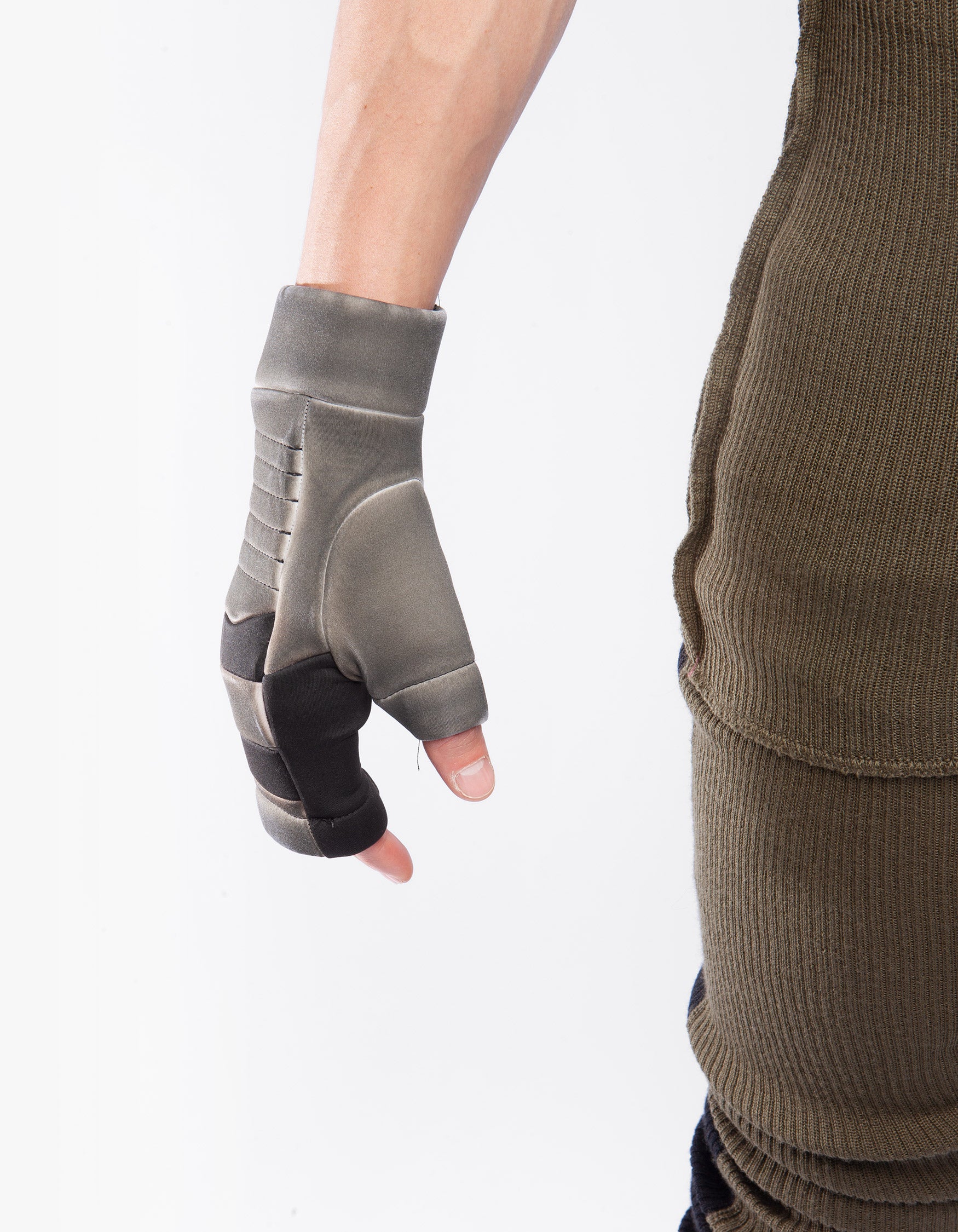 GLOVES NEO FORM M