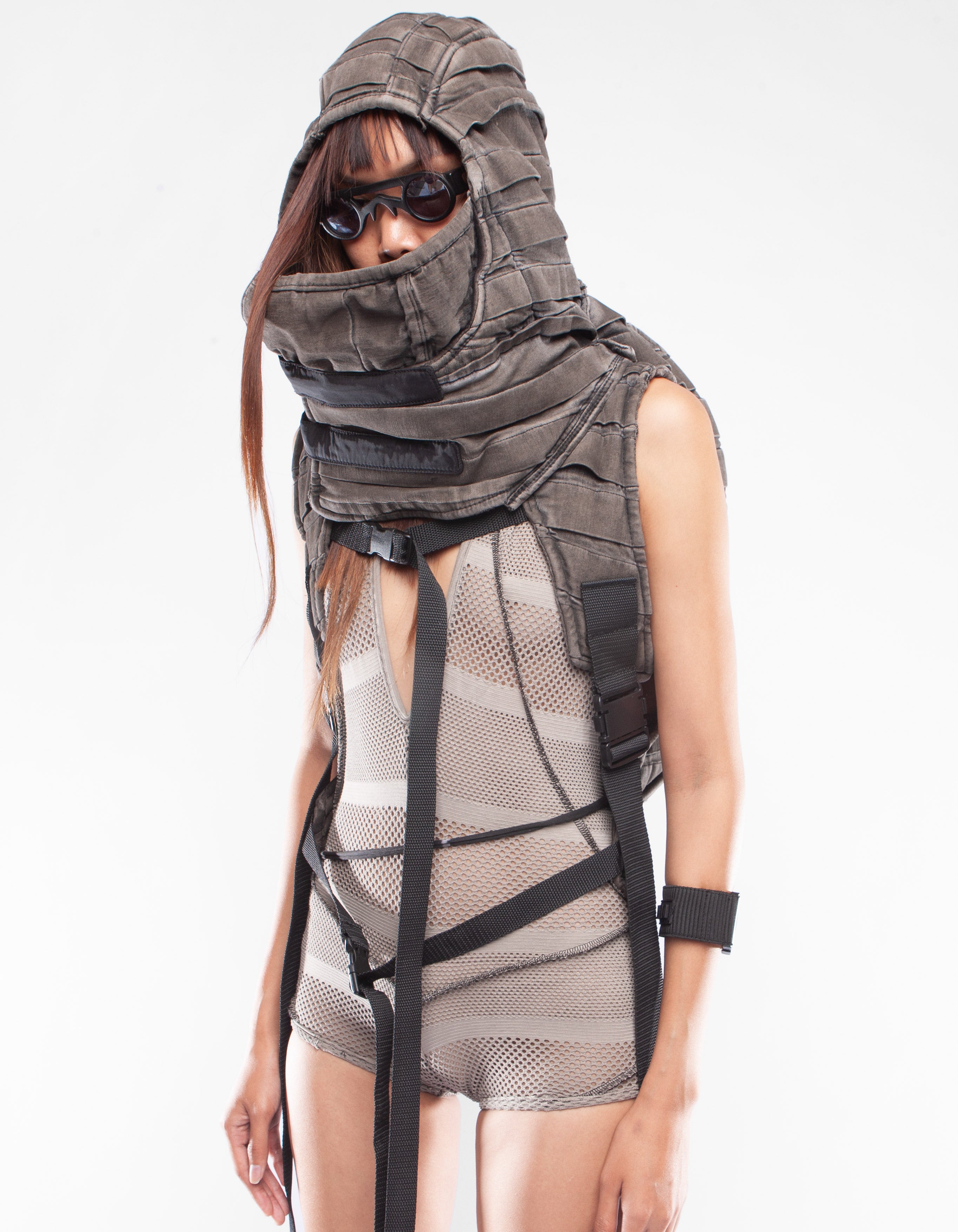 HOODY BACK PACK RIDE IN