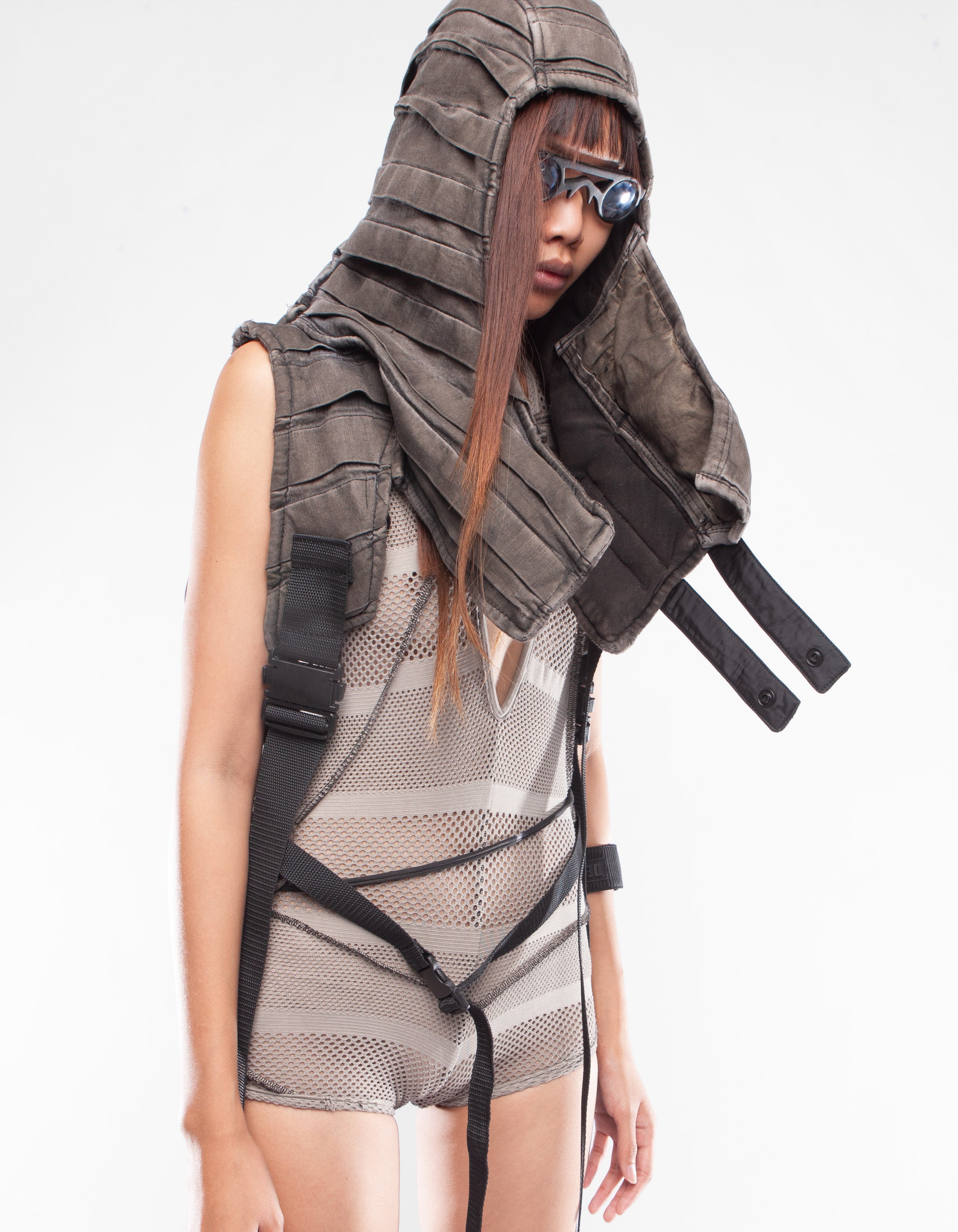 HOODY BACK PACK RIDE IN