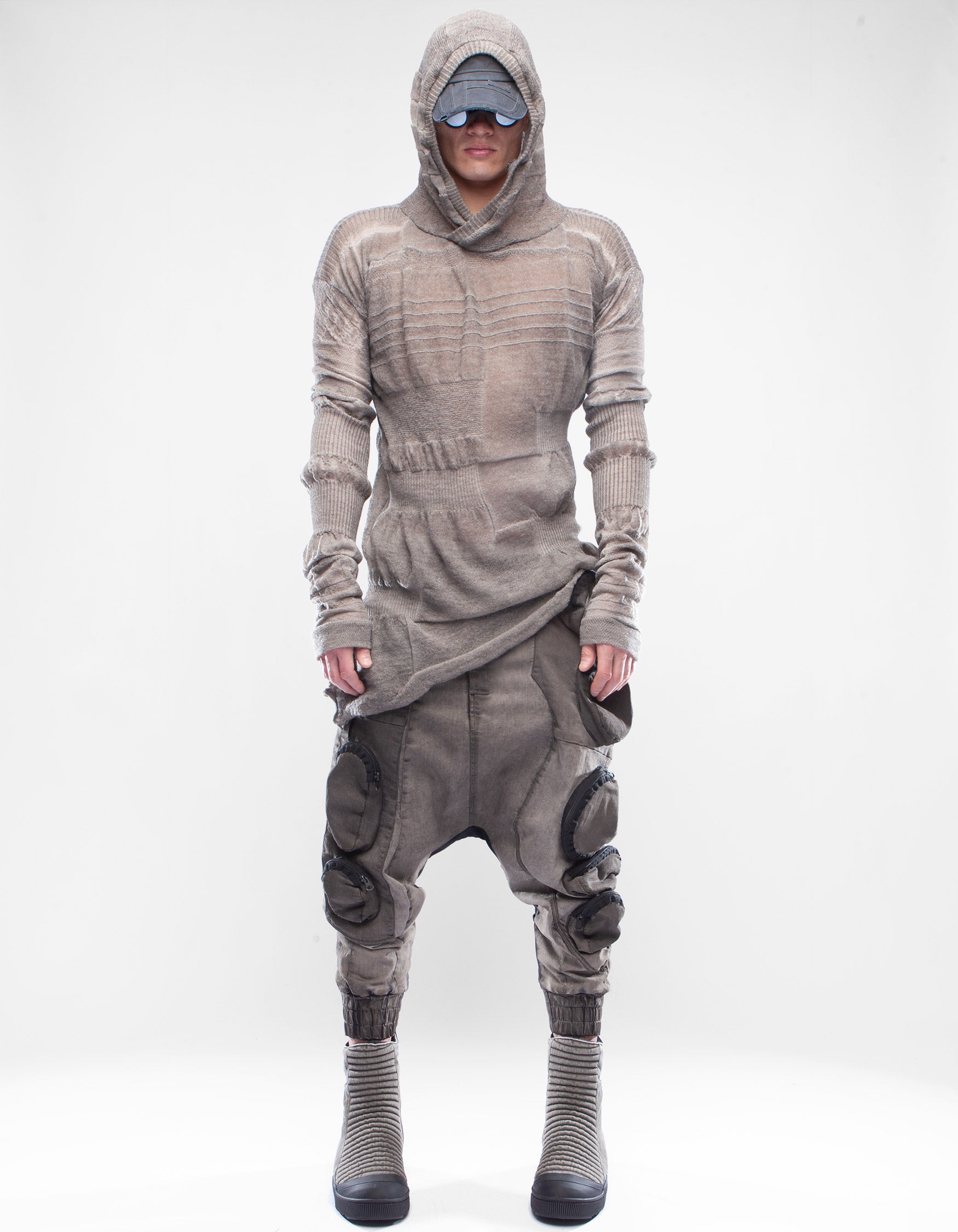 HOODY EARTH FORM