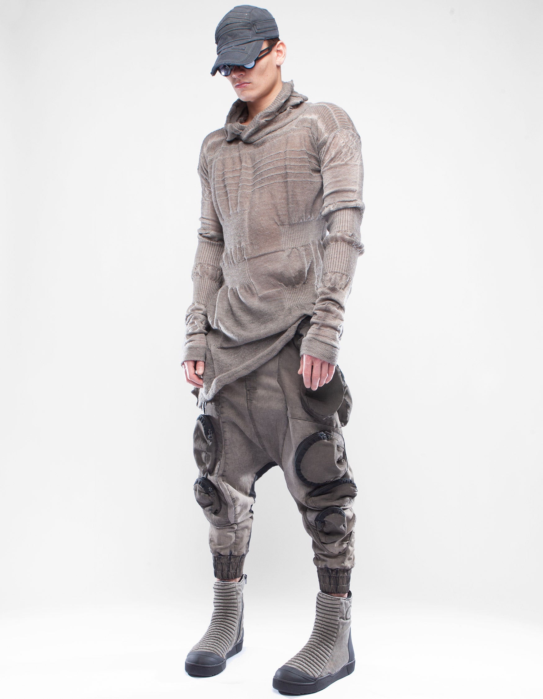 HOODY EARTH FORM