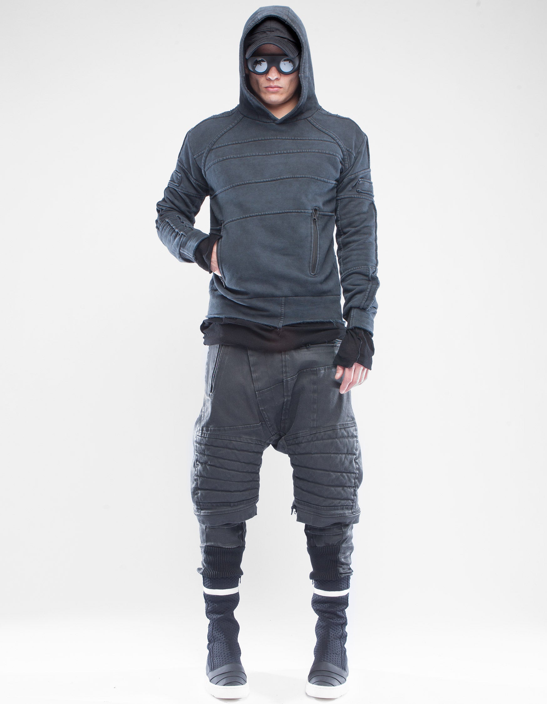 HOODY ISHVARA
