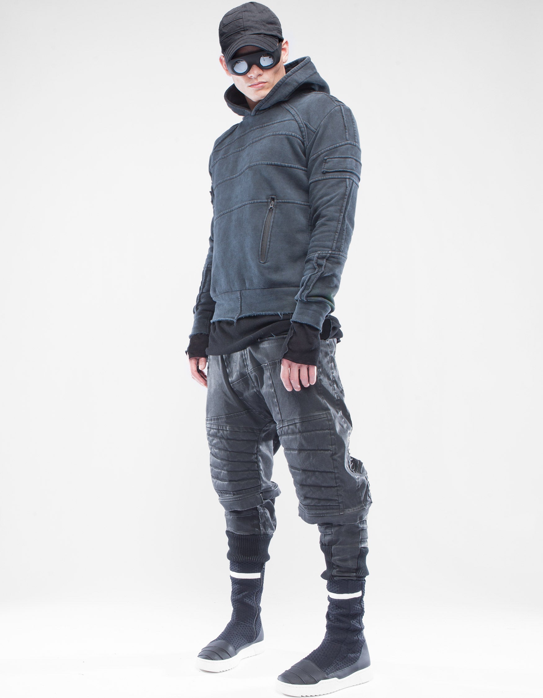 HOODY ISHVARA