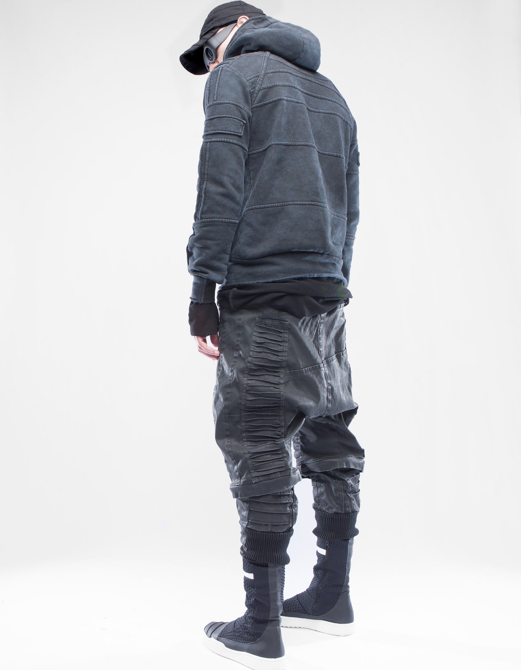 HOODY ISHVARA