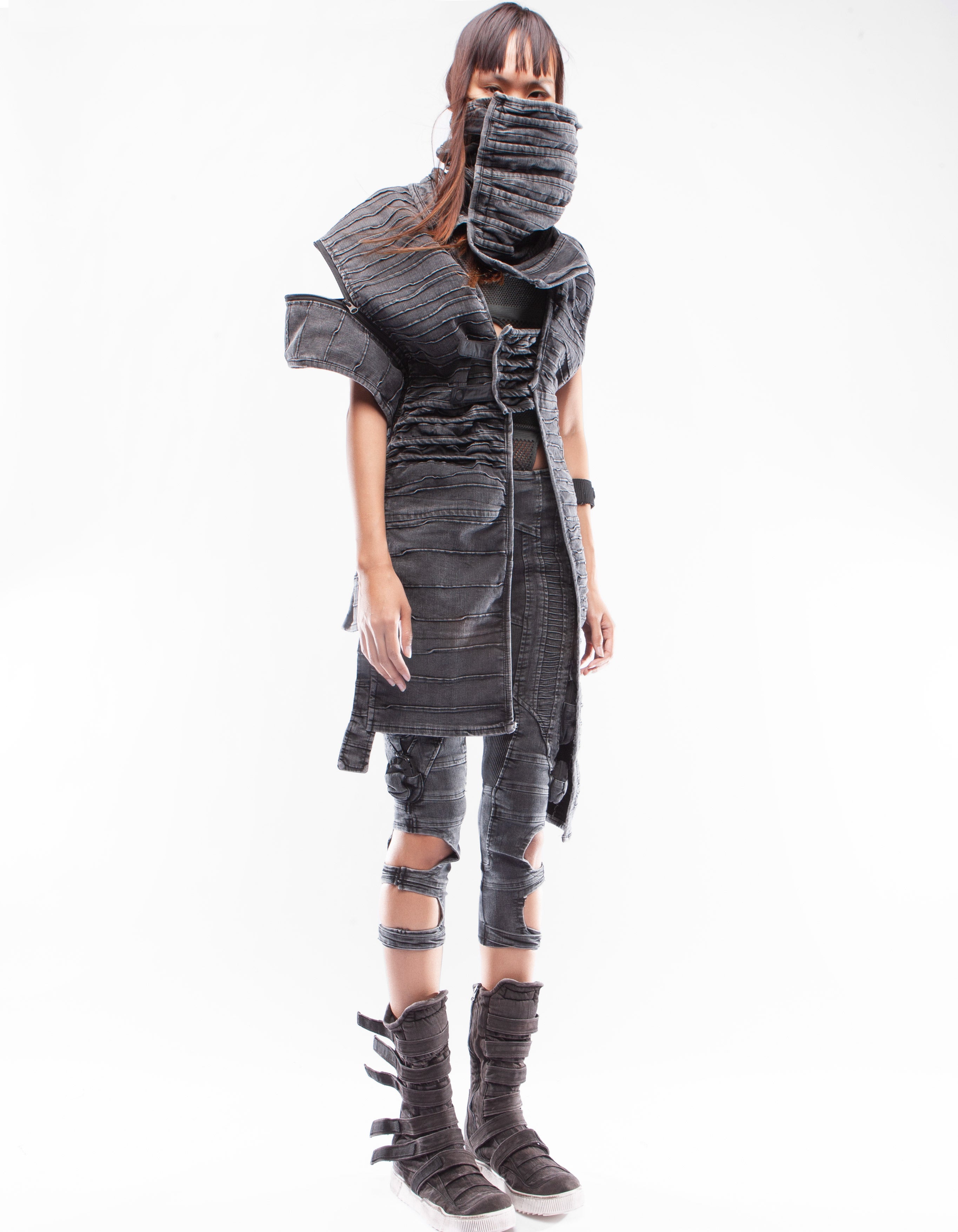 JACKET NO SLEEVE CABIN
