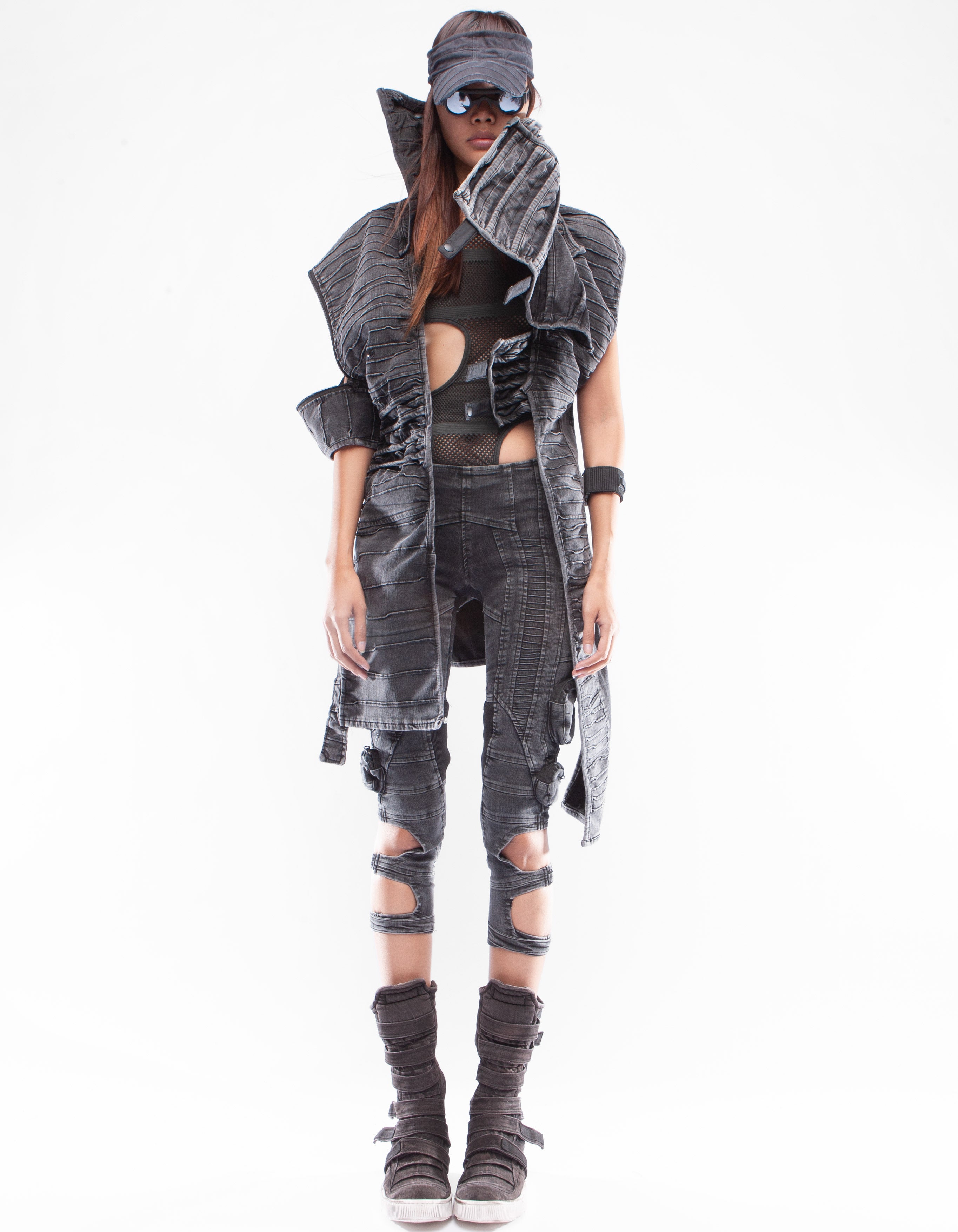 JACKET NO SLEEVE CABIN