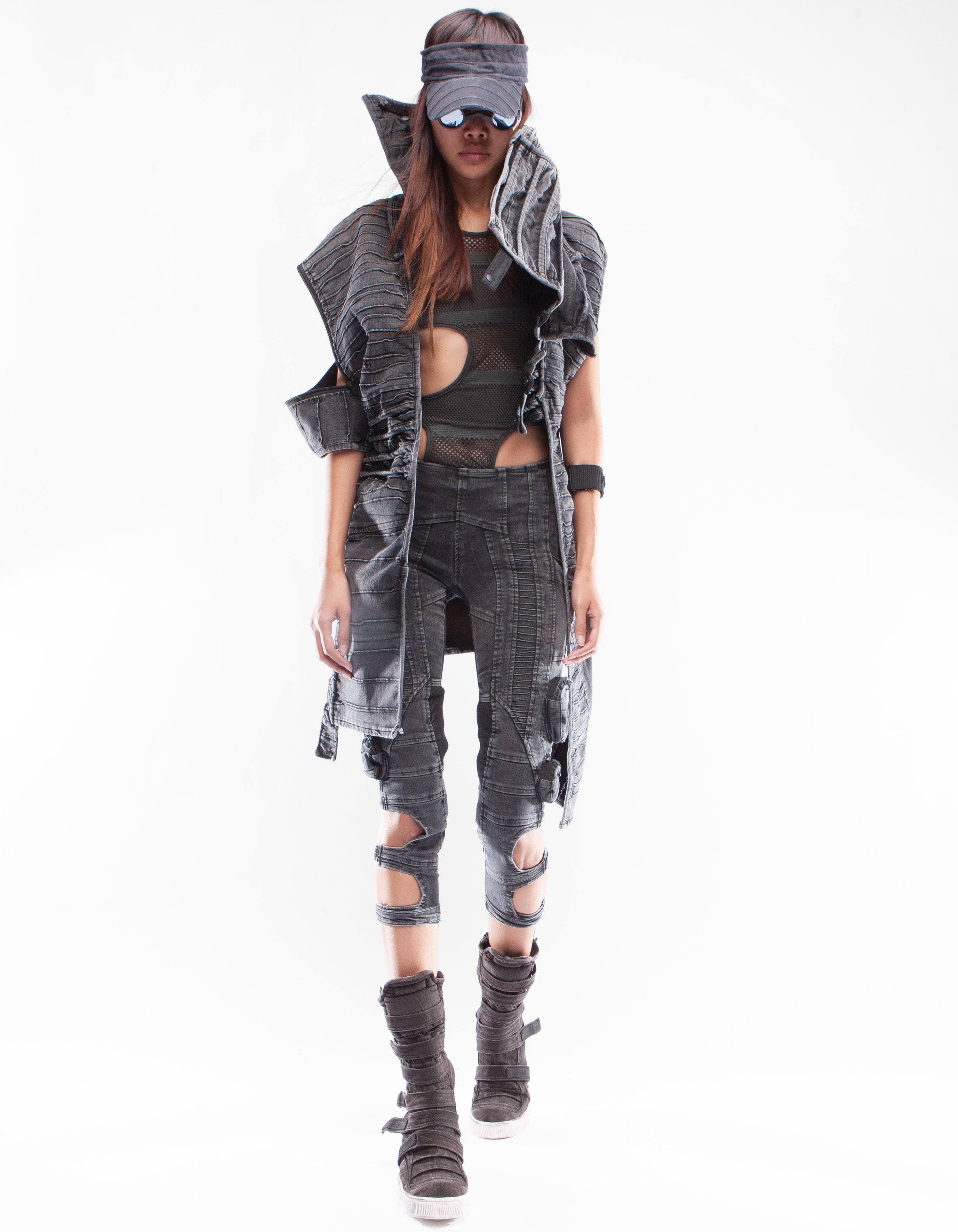 JACKET NO SLEEVE CABIN