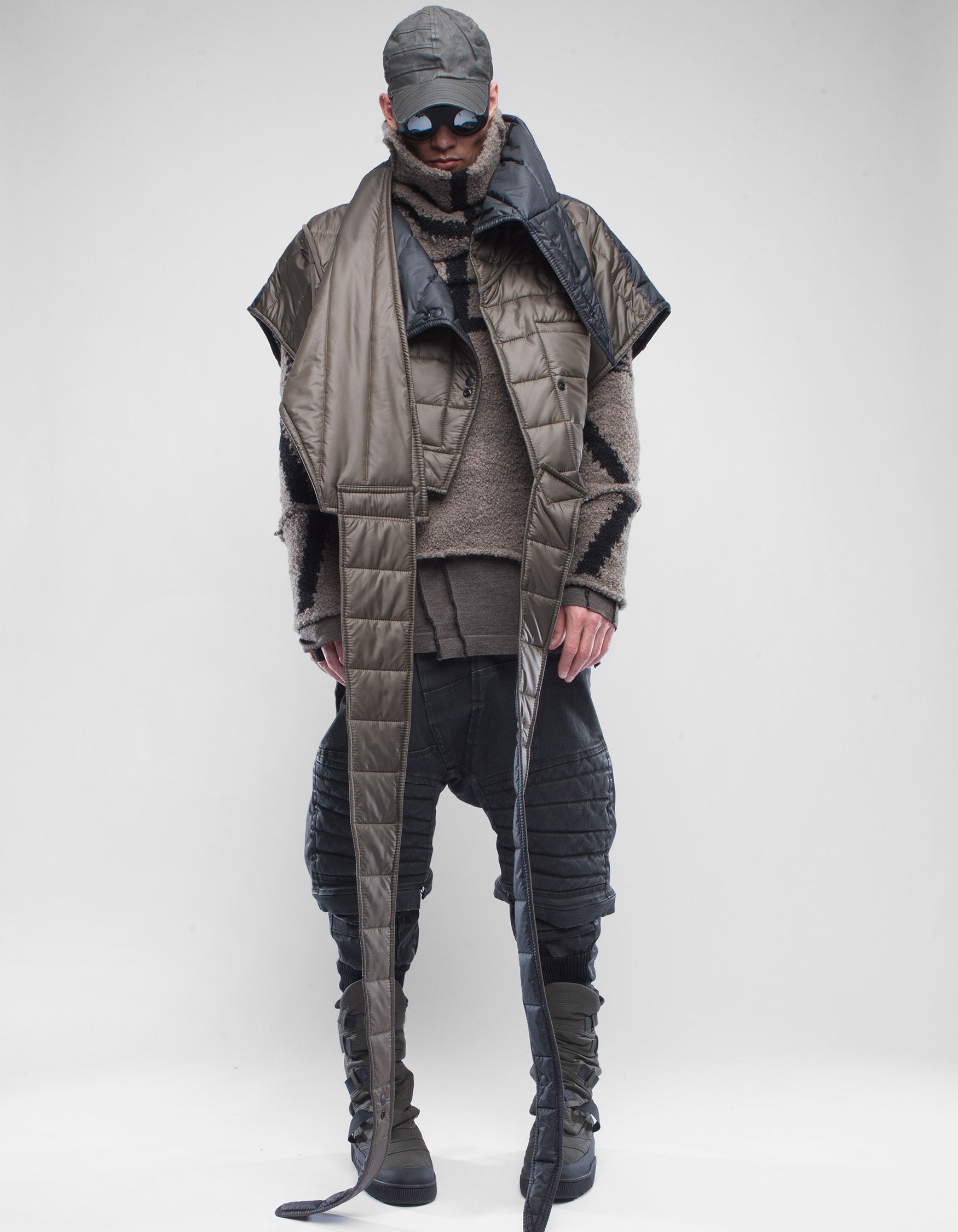 JACKET SHAWL ISHITVA