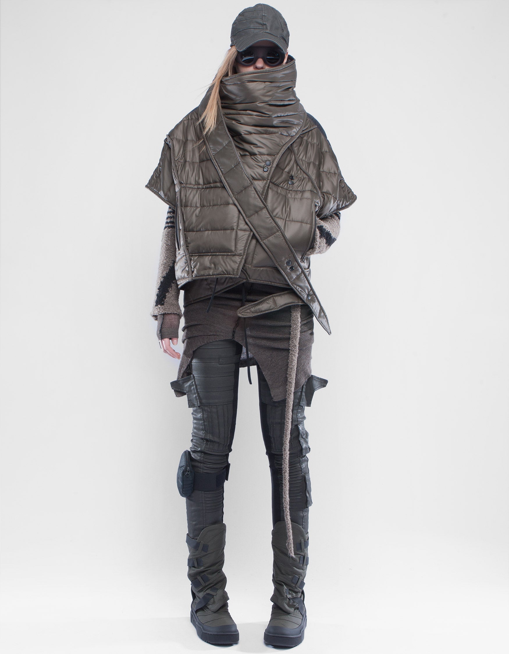 JACKET SHAWL ISHITVA