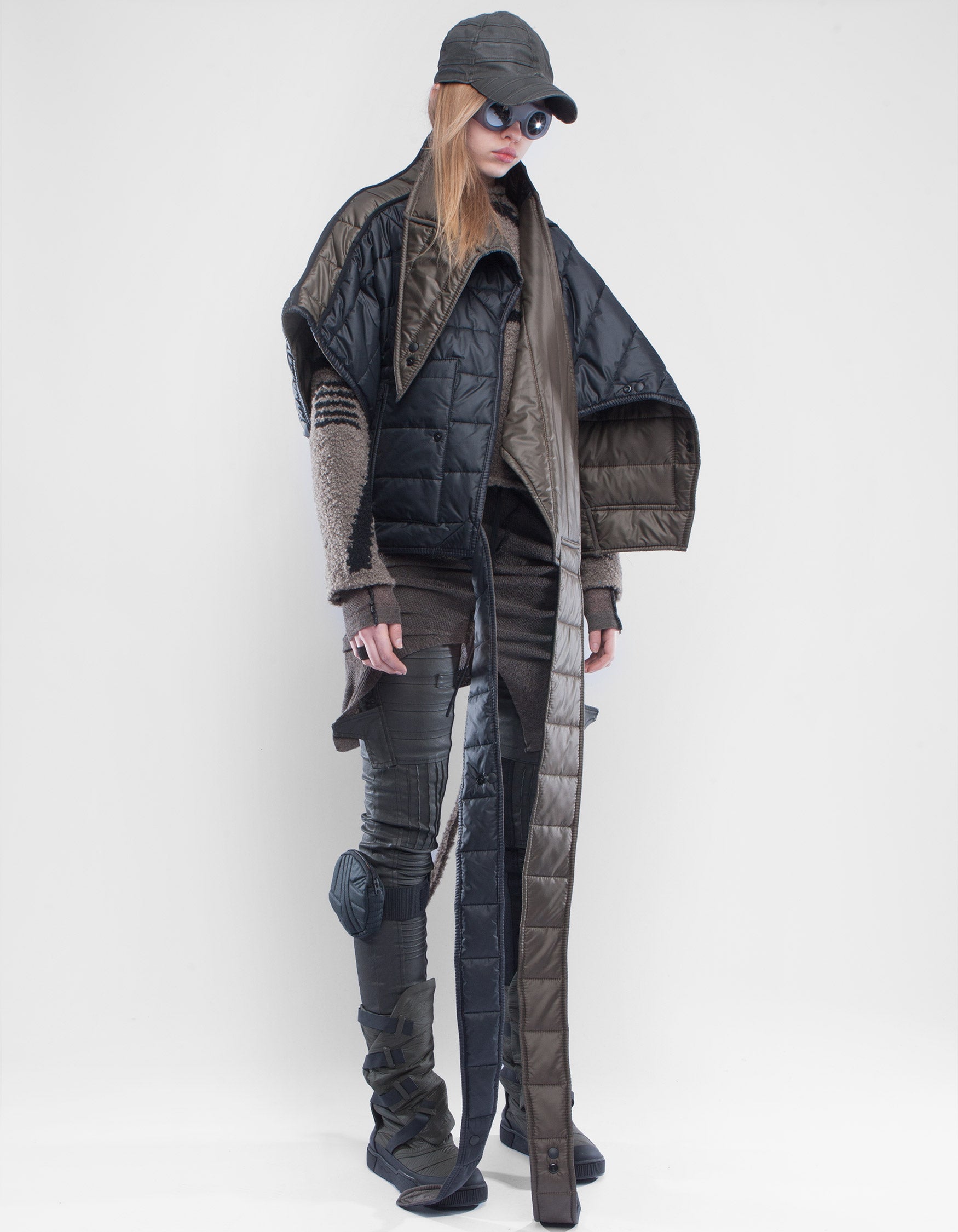 JACKET SHAWL ISHITVA