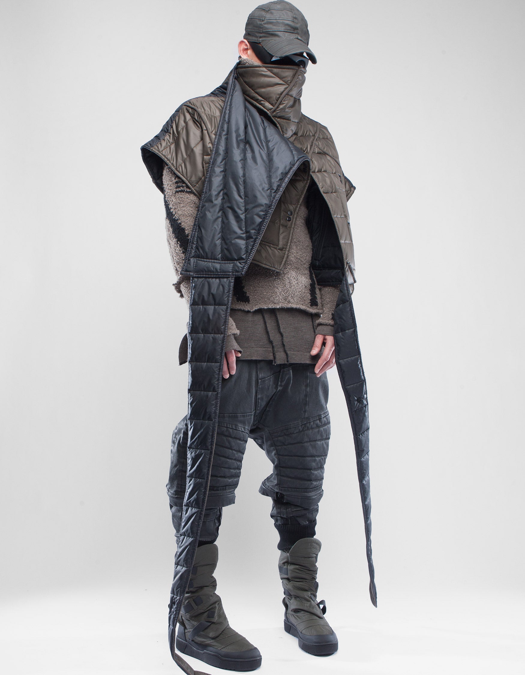 JACKET SHAWL ISHITVA