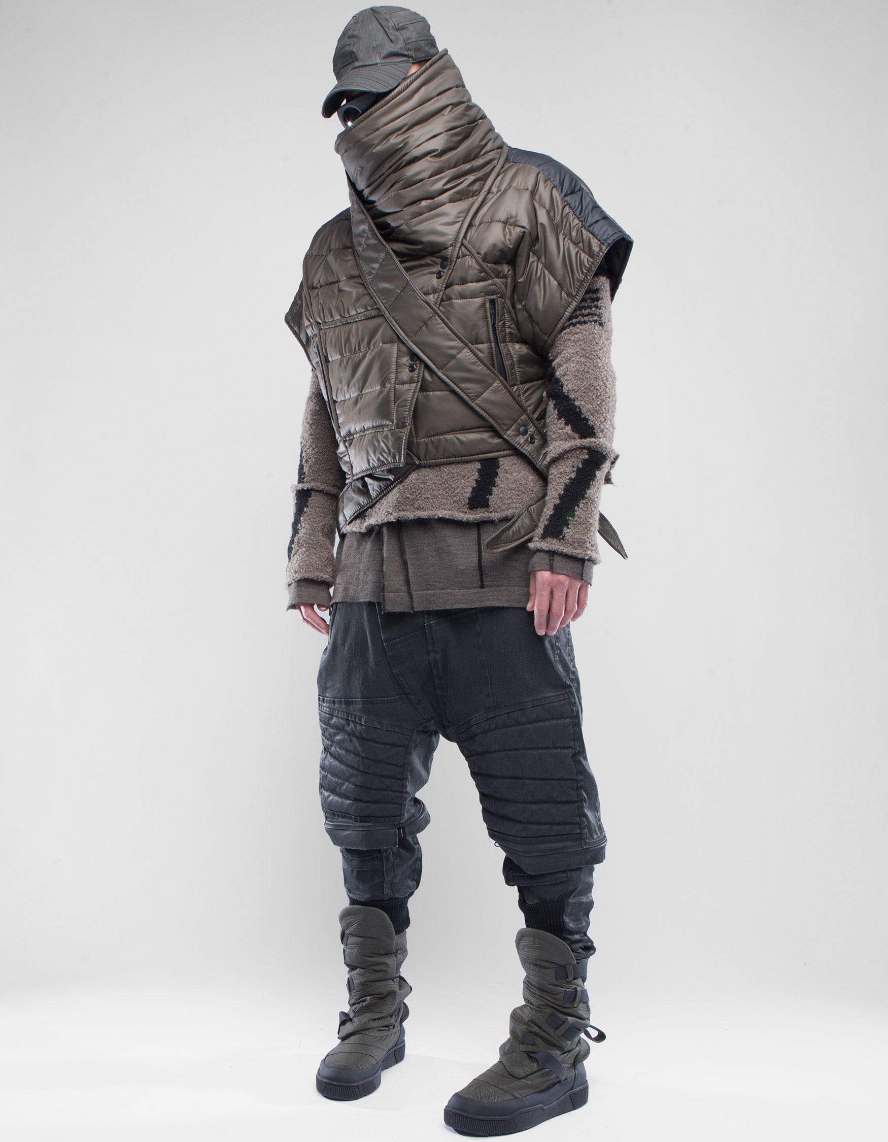 JACKET SHAWL ISHITVA