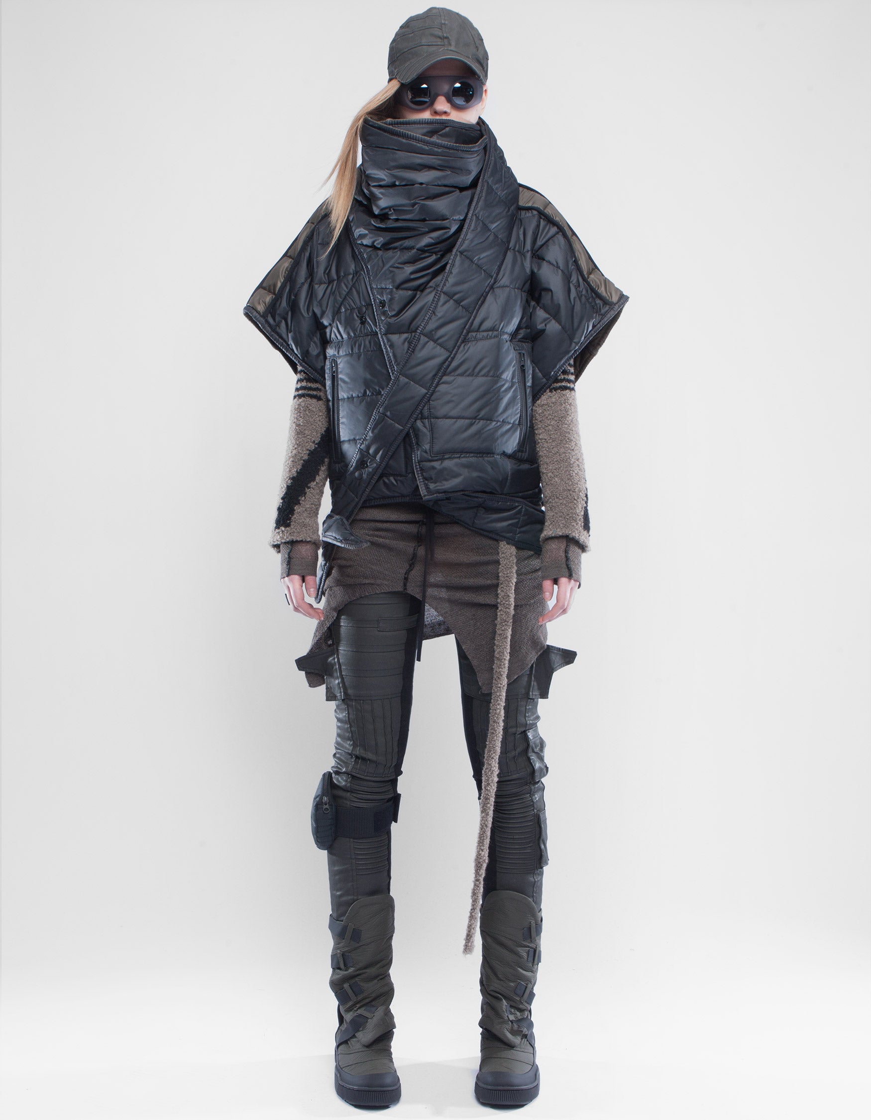 JACKET SHAWL ISHITVA