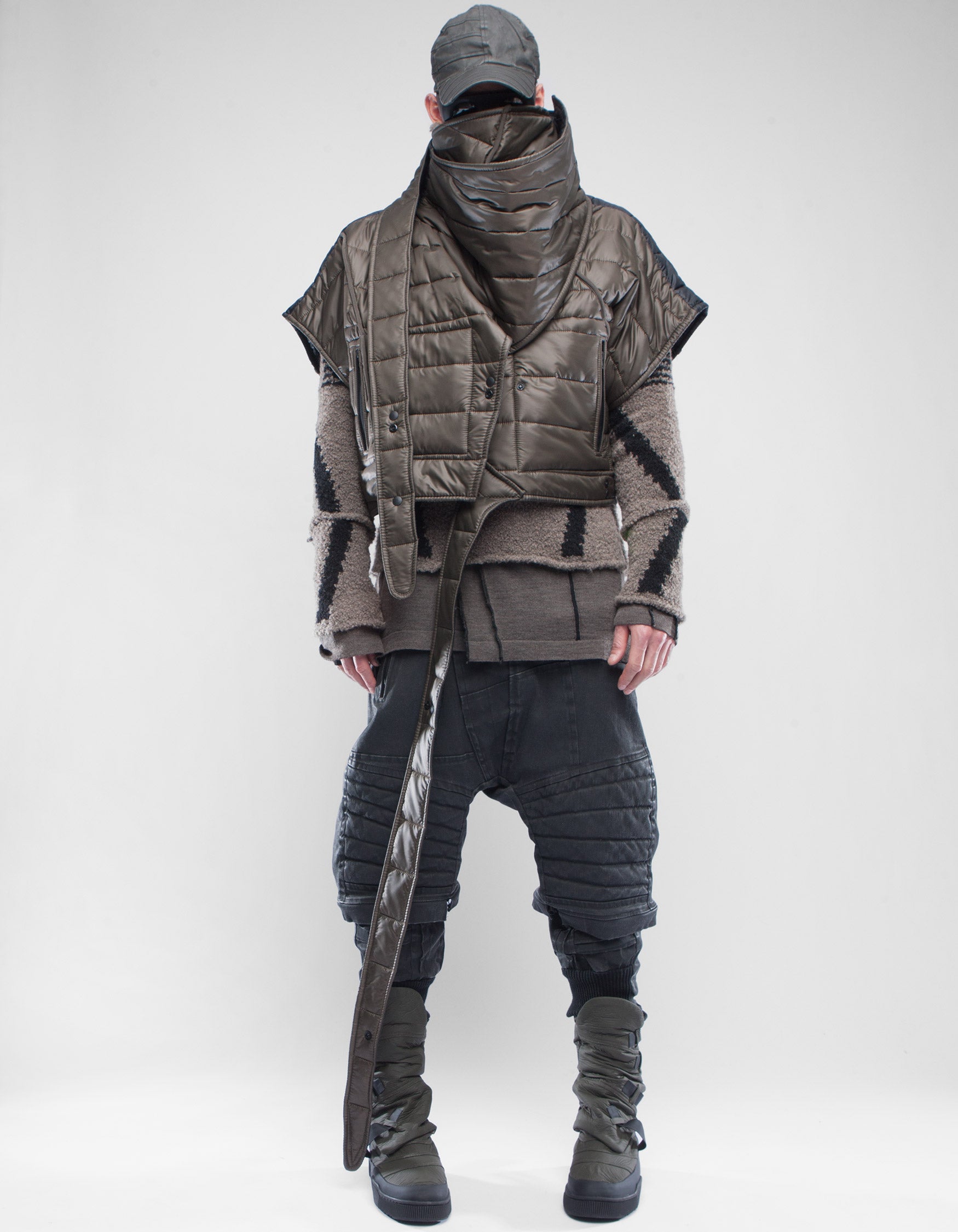 JACKET SHAWL ISHITVA