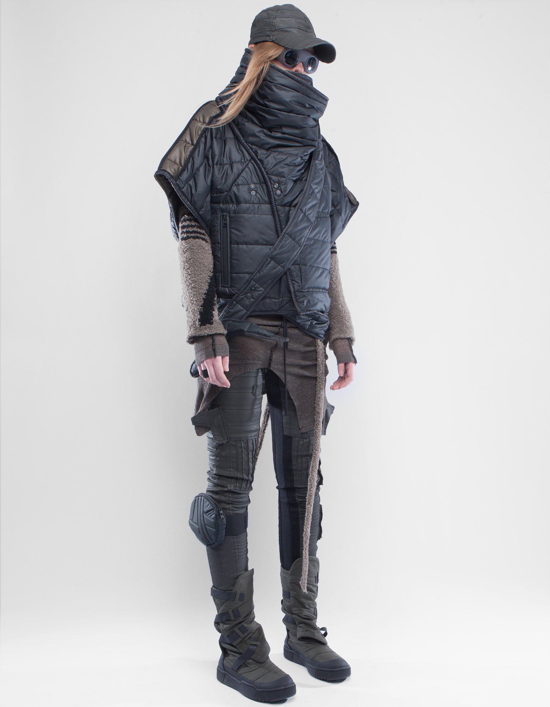 JACKET SHAWL ISHITVA