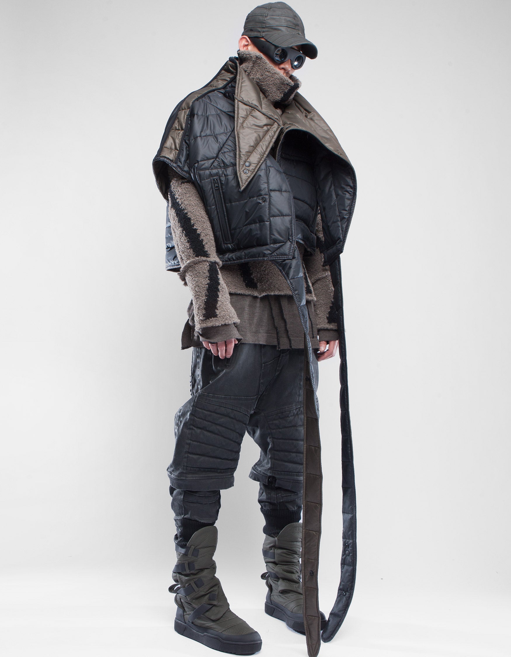 JACKET SHAWL ISHITVA