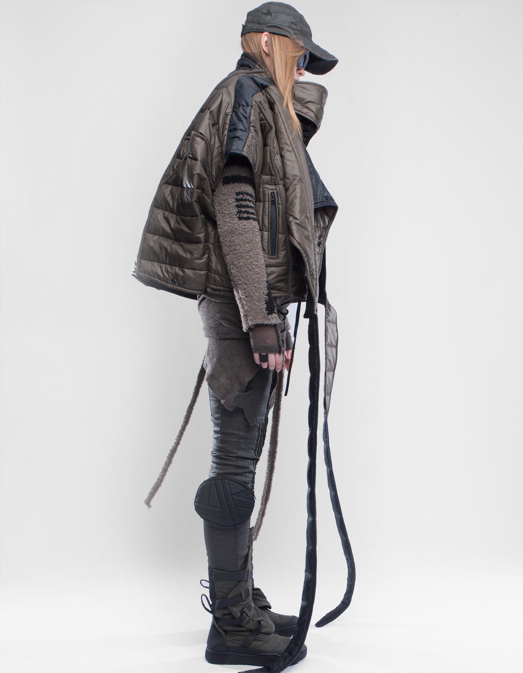 JACKET SHAWL ISHITVA