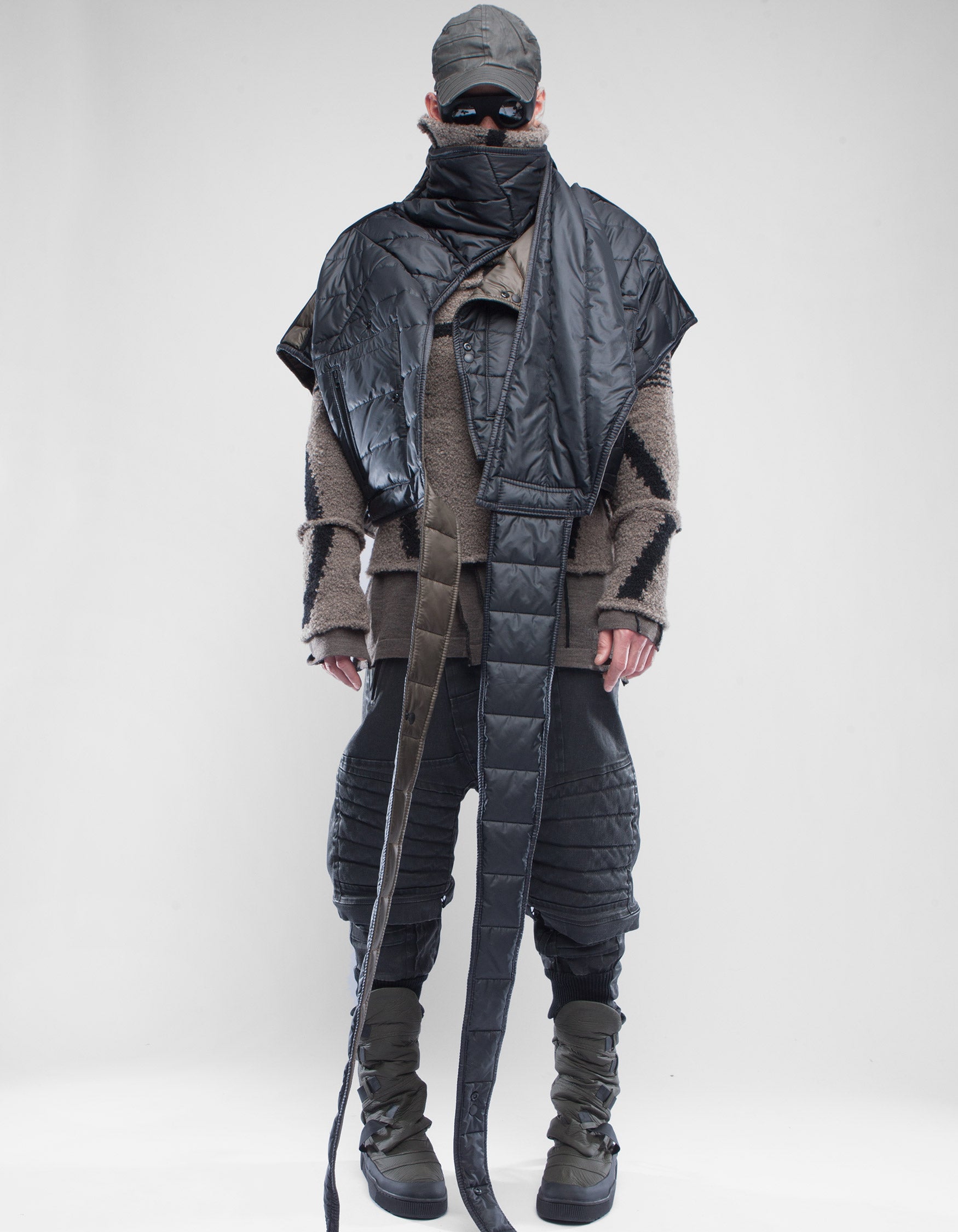 JACKET SHAWL ISHITVA