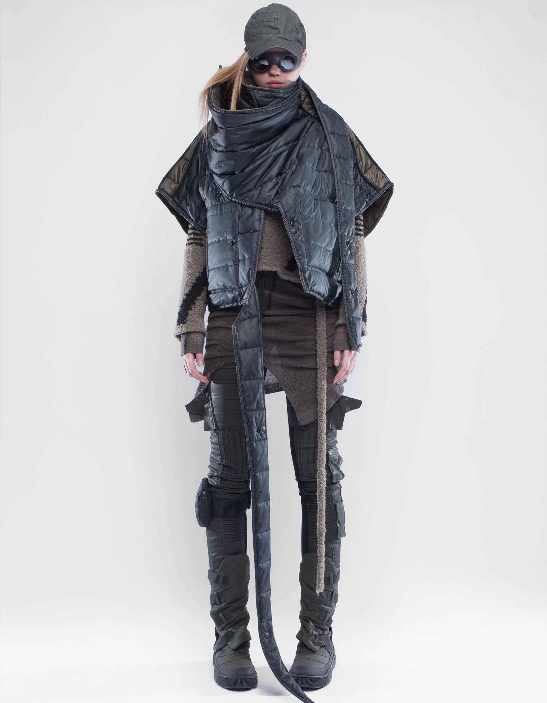JACKET SHAWL ISHITVA