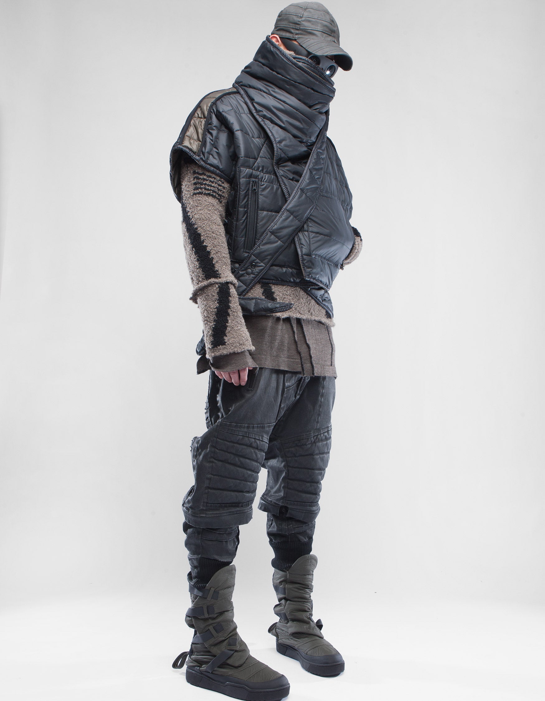 JACKET SHAWL ISHITVA