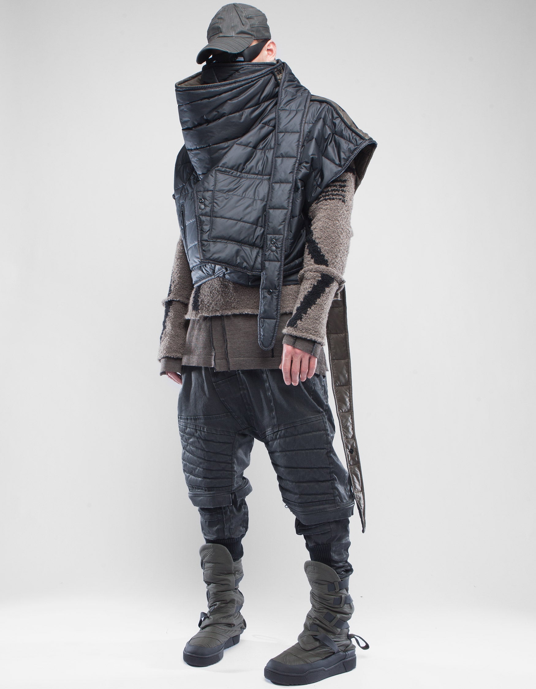 JACKET SHAWL ISHITVA