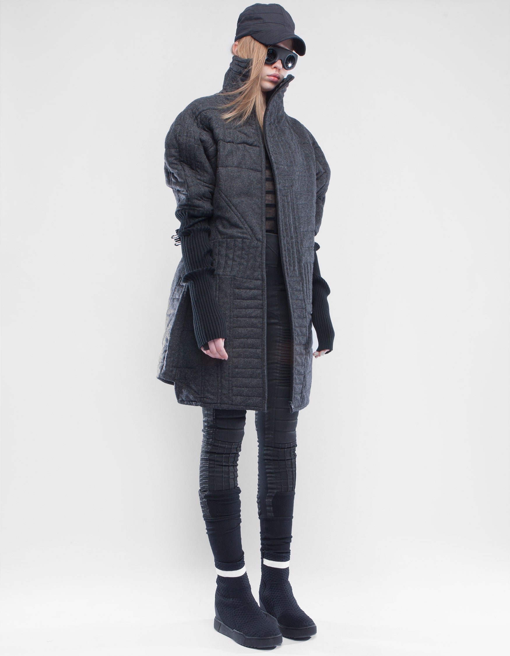 JACKET VEHADI