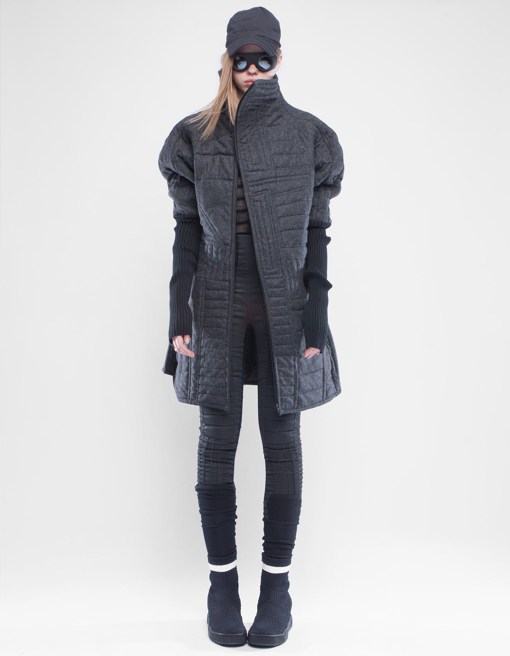 JACKET VEHADI