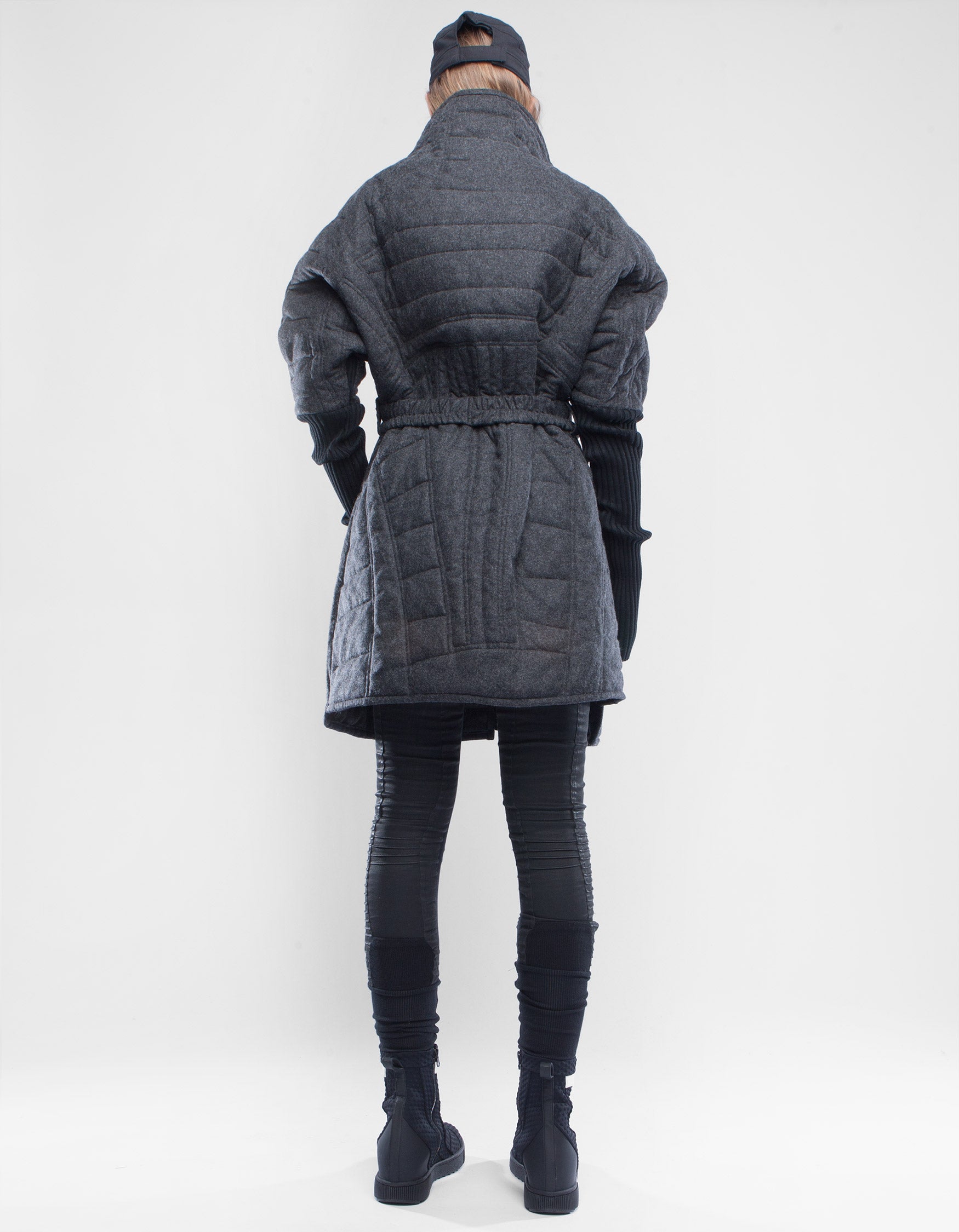 JACKET VEHADI