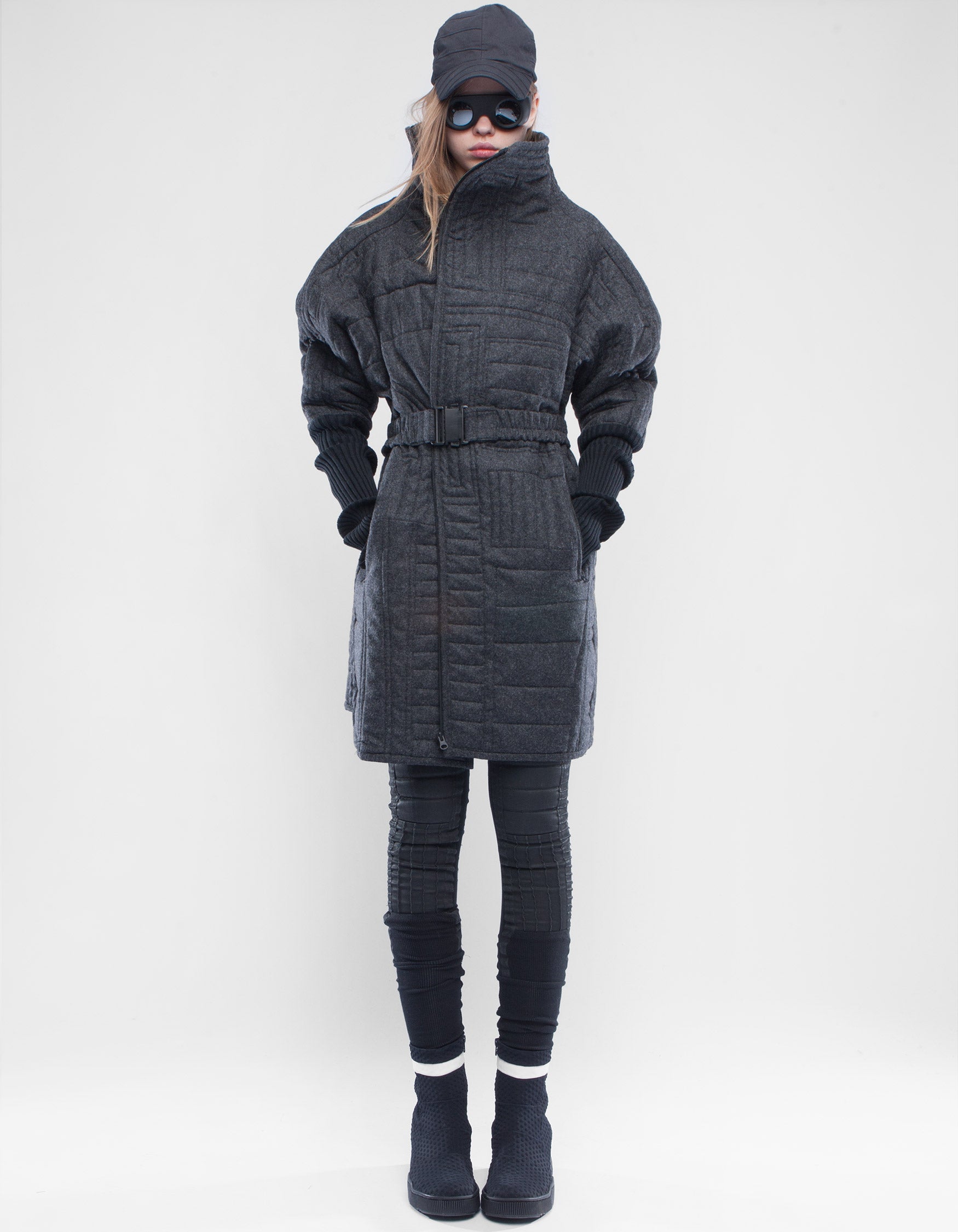 JACKET VEHADI
