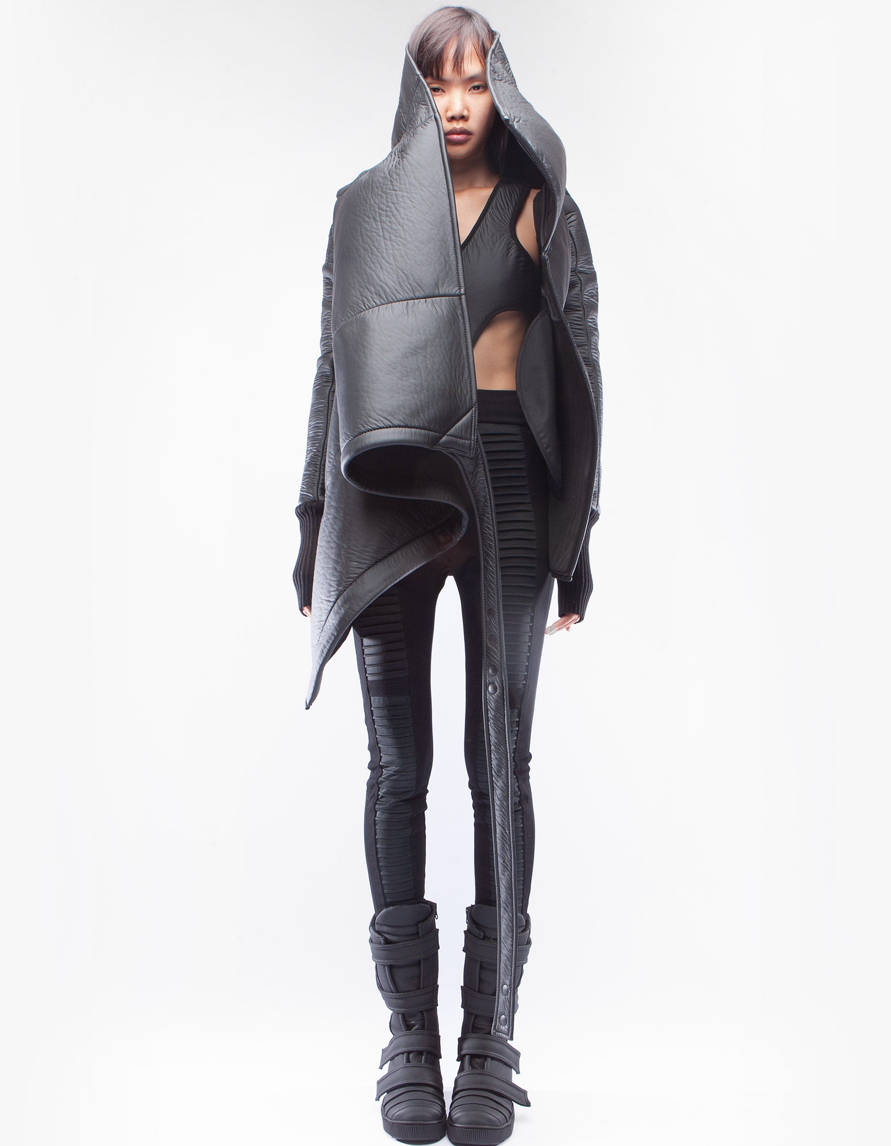 JACKET WRAP STAND OUT