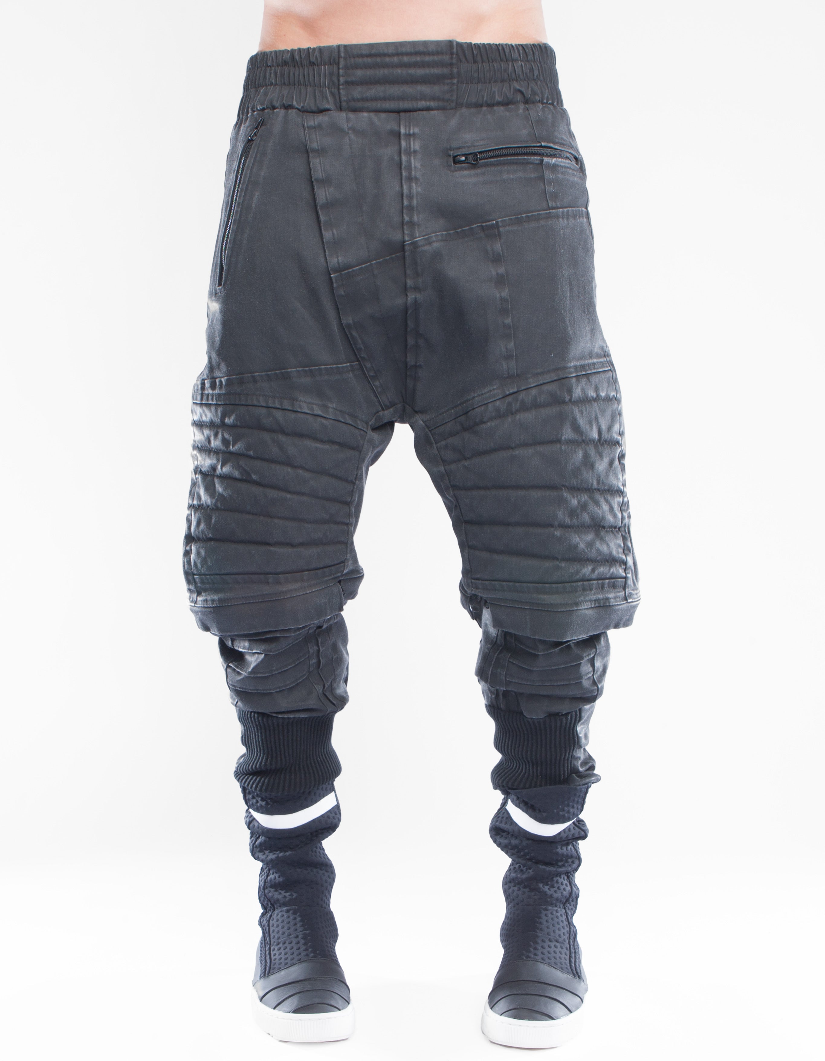 JEANS DETACHED ENGINE