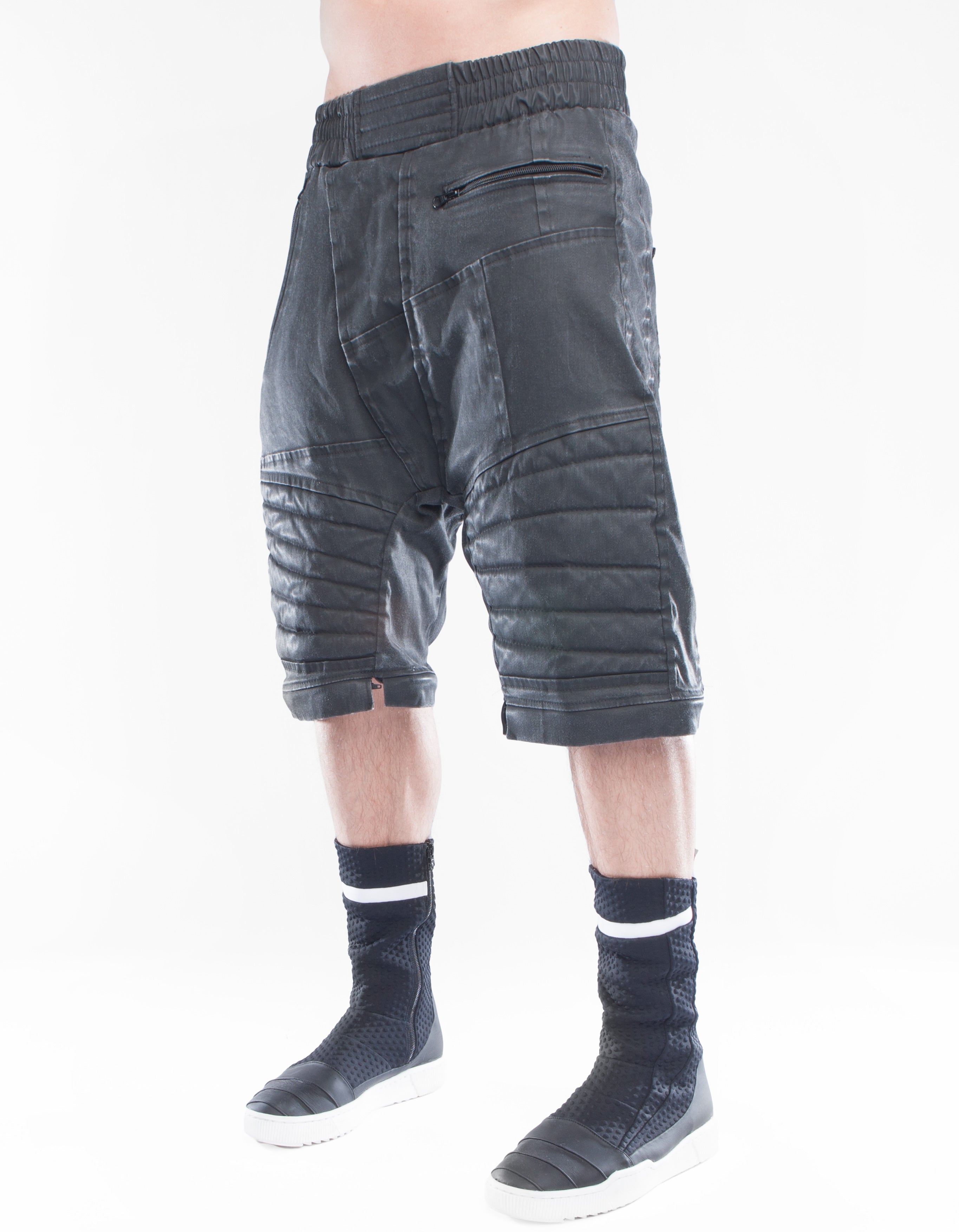 JEANS DETACHED ENGINE
