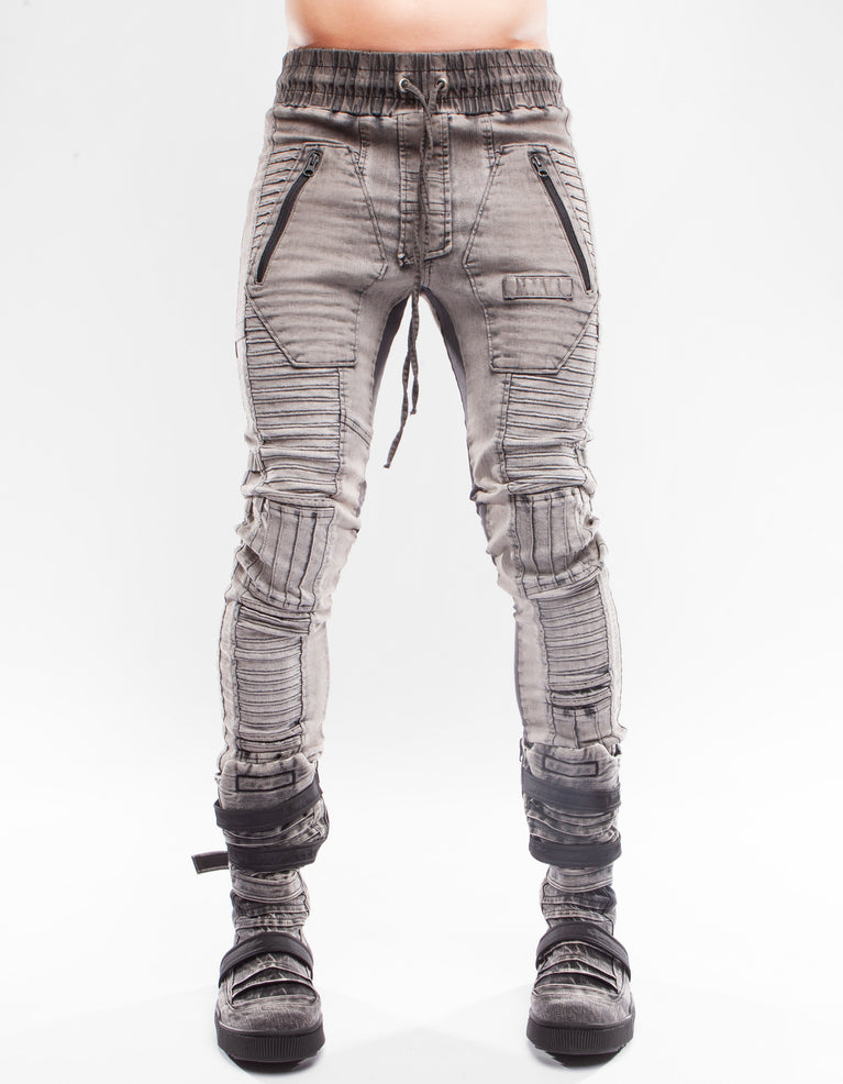 JEANS FIT RIDE IN