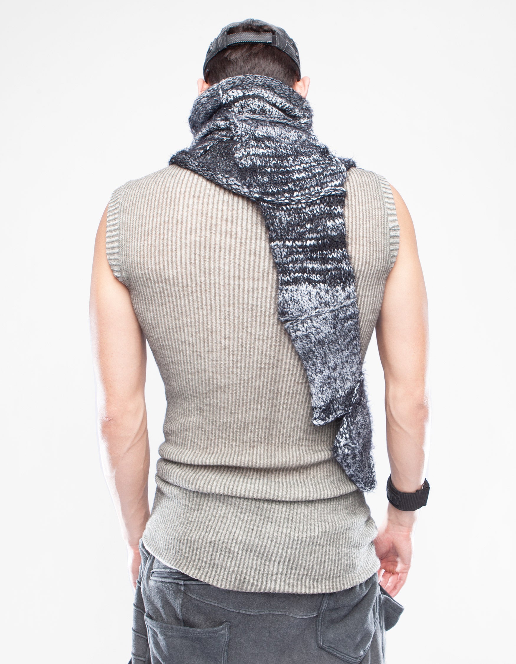 NECK SHAWL AWARE