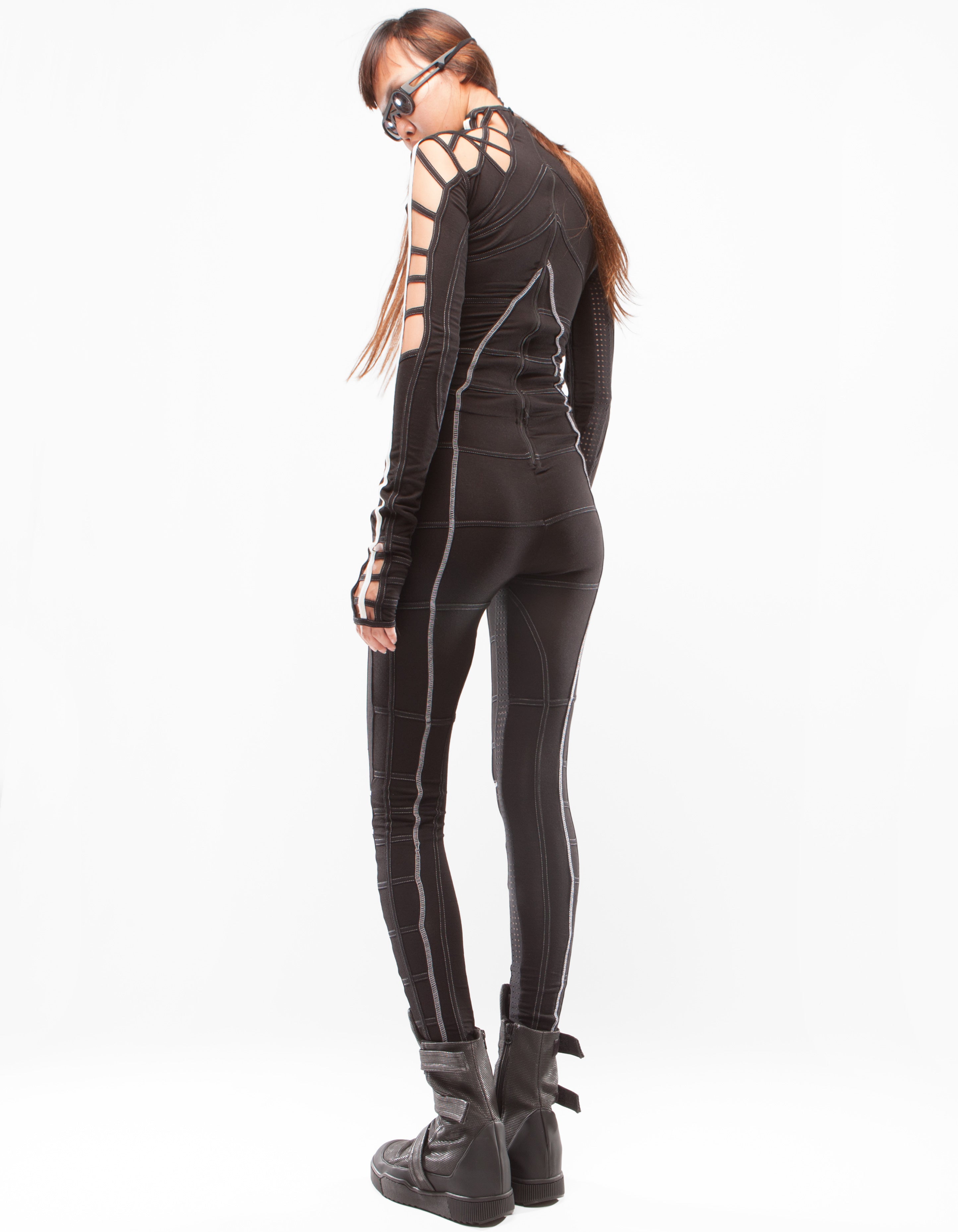 OVERALL BLACK GRID